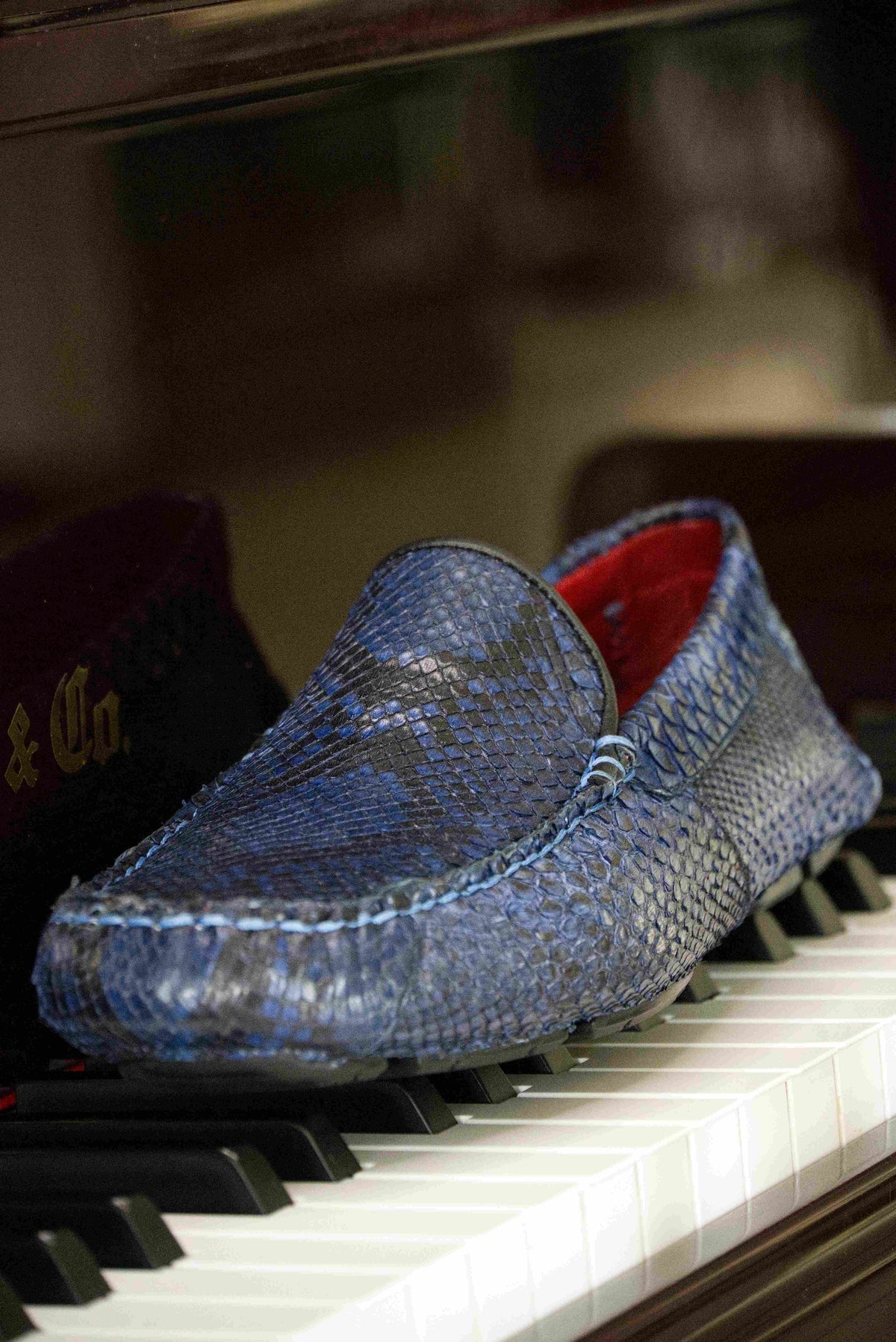 Capri Blue Jeans - Marco Di Milano - Flyclothing LLC