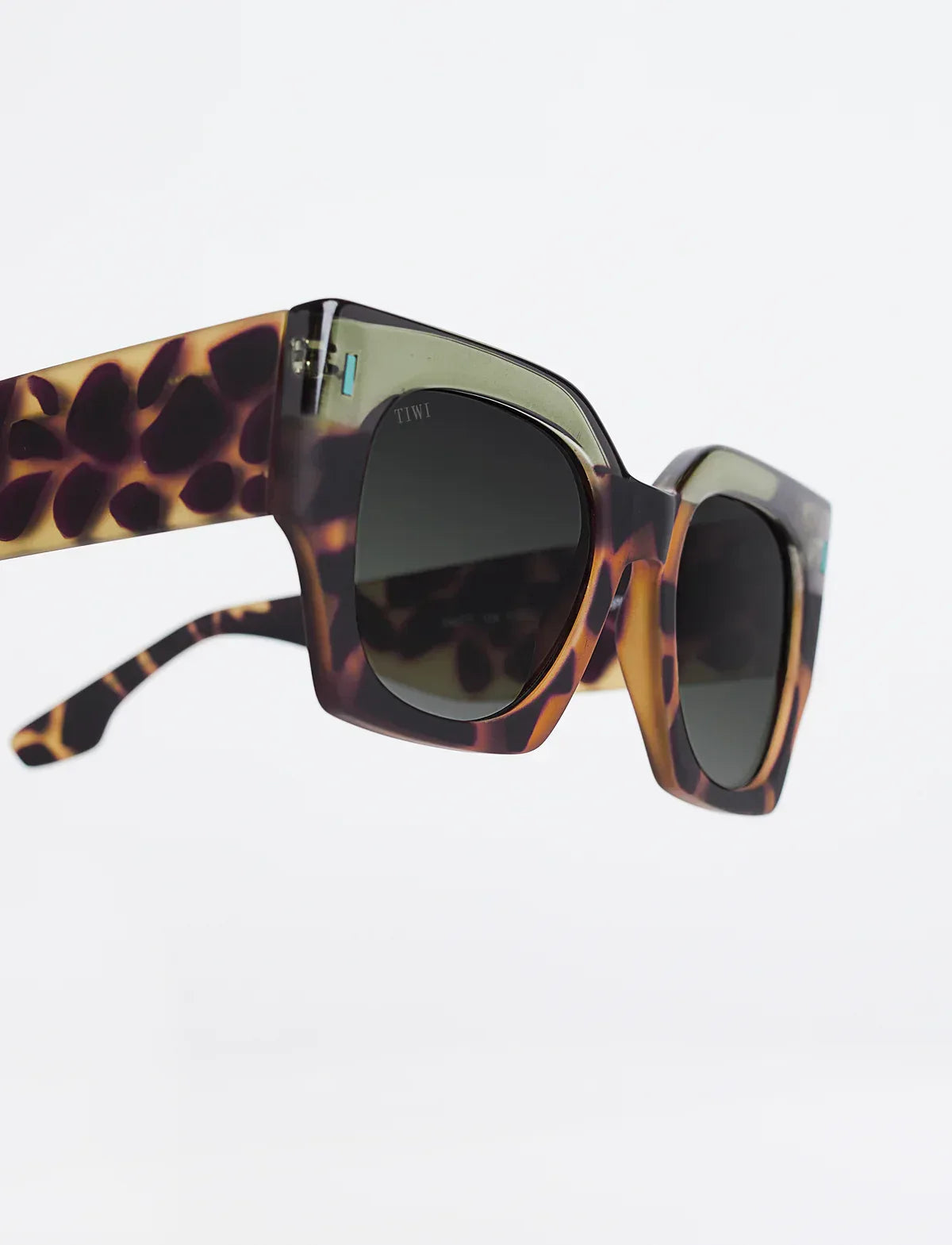 MATT - TIWI USA - Flyclothing LLC