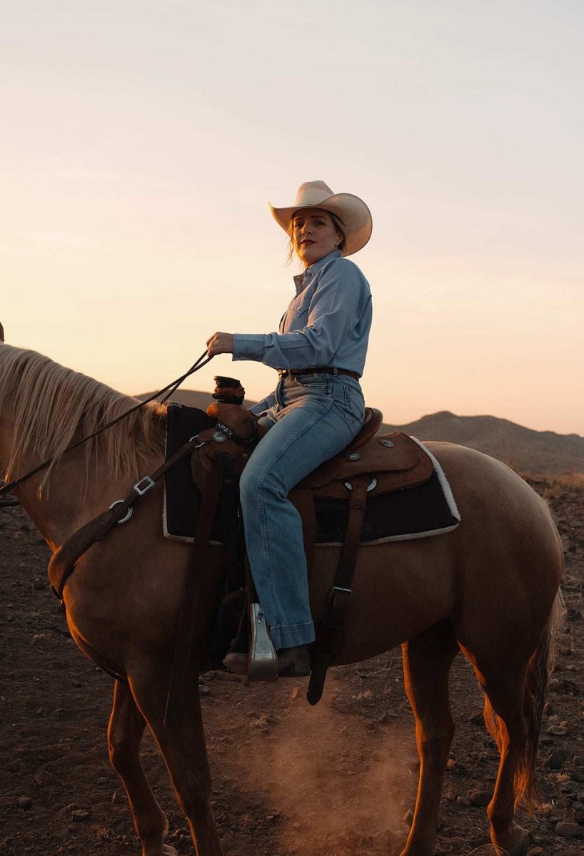 Women's Cowboygirl Blue Chambray Granddaddy Snap Shirt - Ely Cattleman - Flyclothing LLC