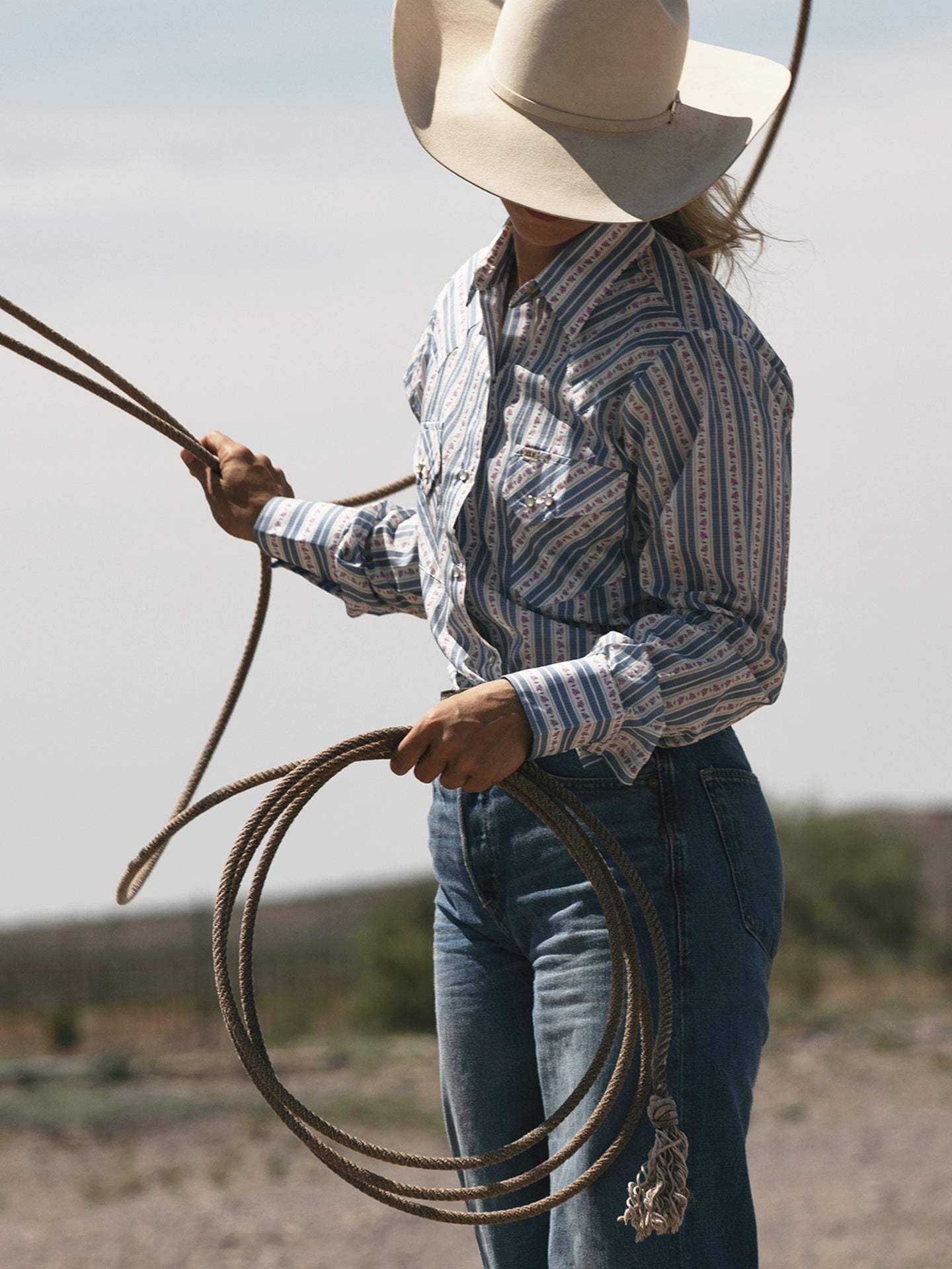Women's Cowboygirl Blue Rose Print Granddaddy Snap Shirt - Ely Cattleman - Flyclothing LLC