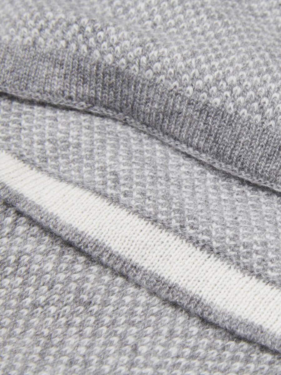 Riccardo (grey & white) - Italian 100% cashmere scarf with pattern