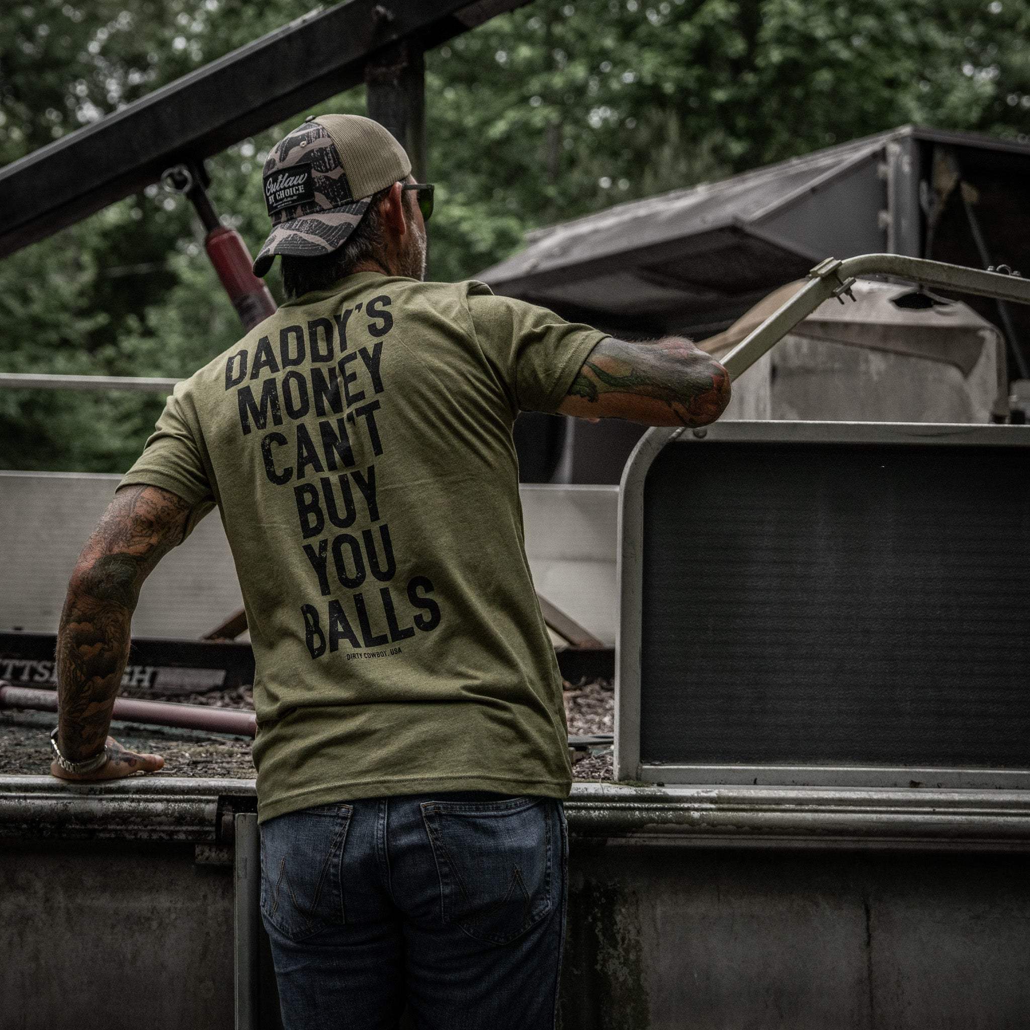Daddy's Money Can't Buy You Balls Men's T-Shirt - DIRTY COWBOY USA - Flyclothing LLC