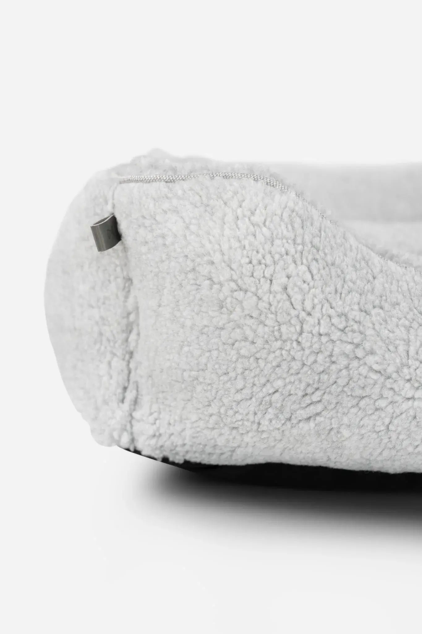 Chester & Lee | Furry Sleeper Dog Bed Gray - Chester & Lee - Flyclothing LLC