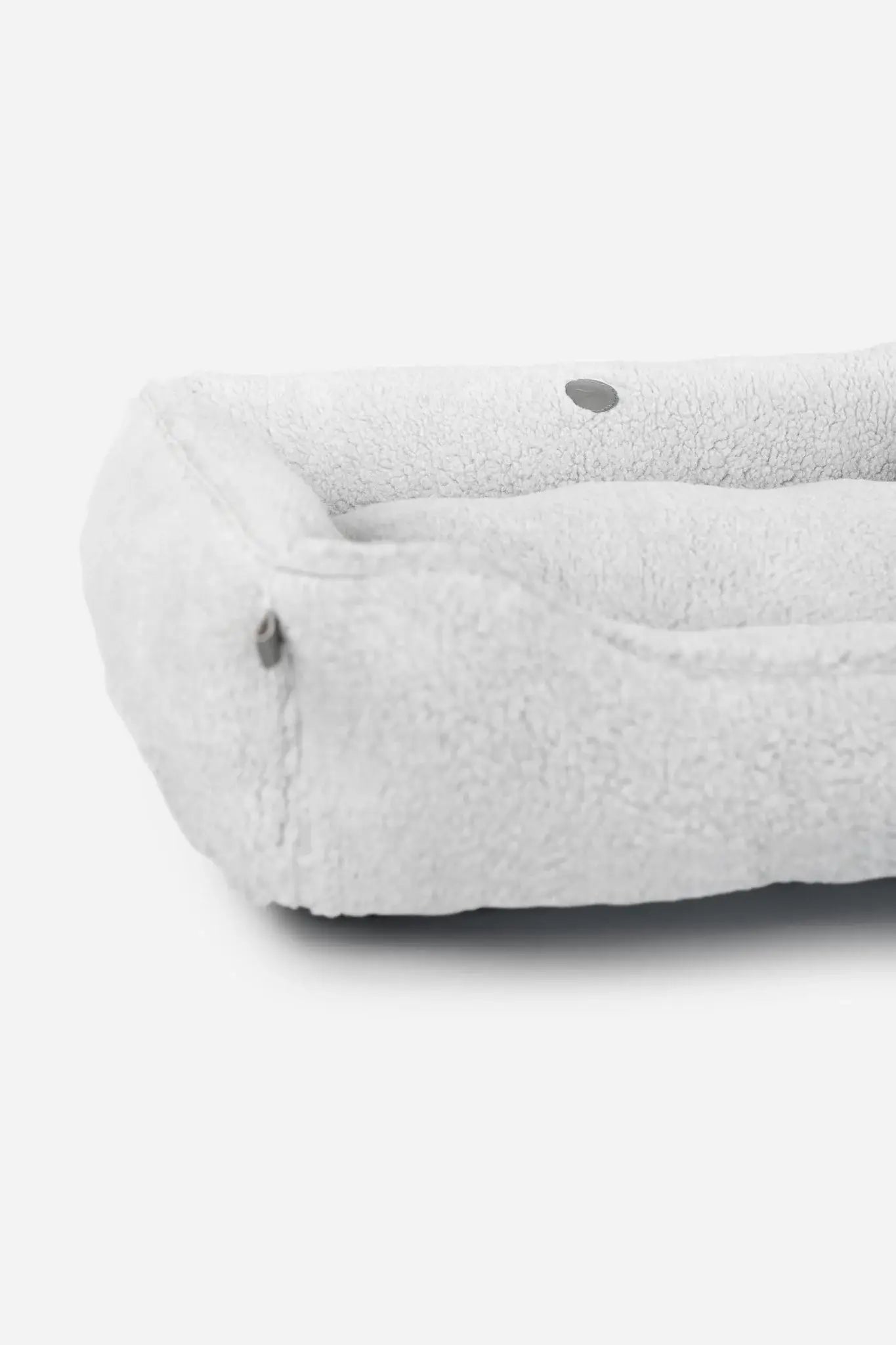 Chester & Lee | Furry Sleeper Dog Bed Gray - Chester & Lee - Flyclothing LLC