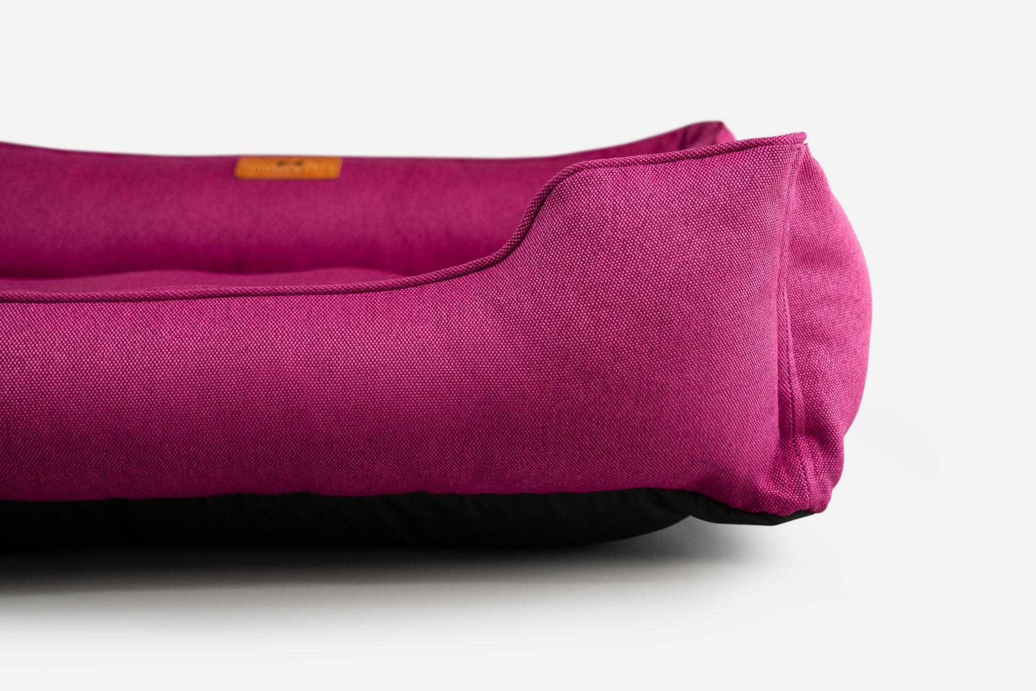 Chester & Lee | Cotton Sleeper Dog Bed Berry Pink - Chester & Lee - Flyclothing LLC