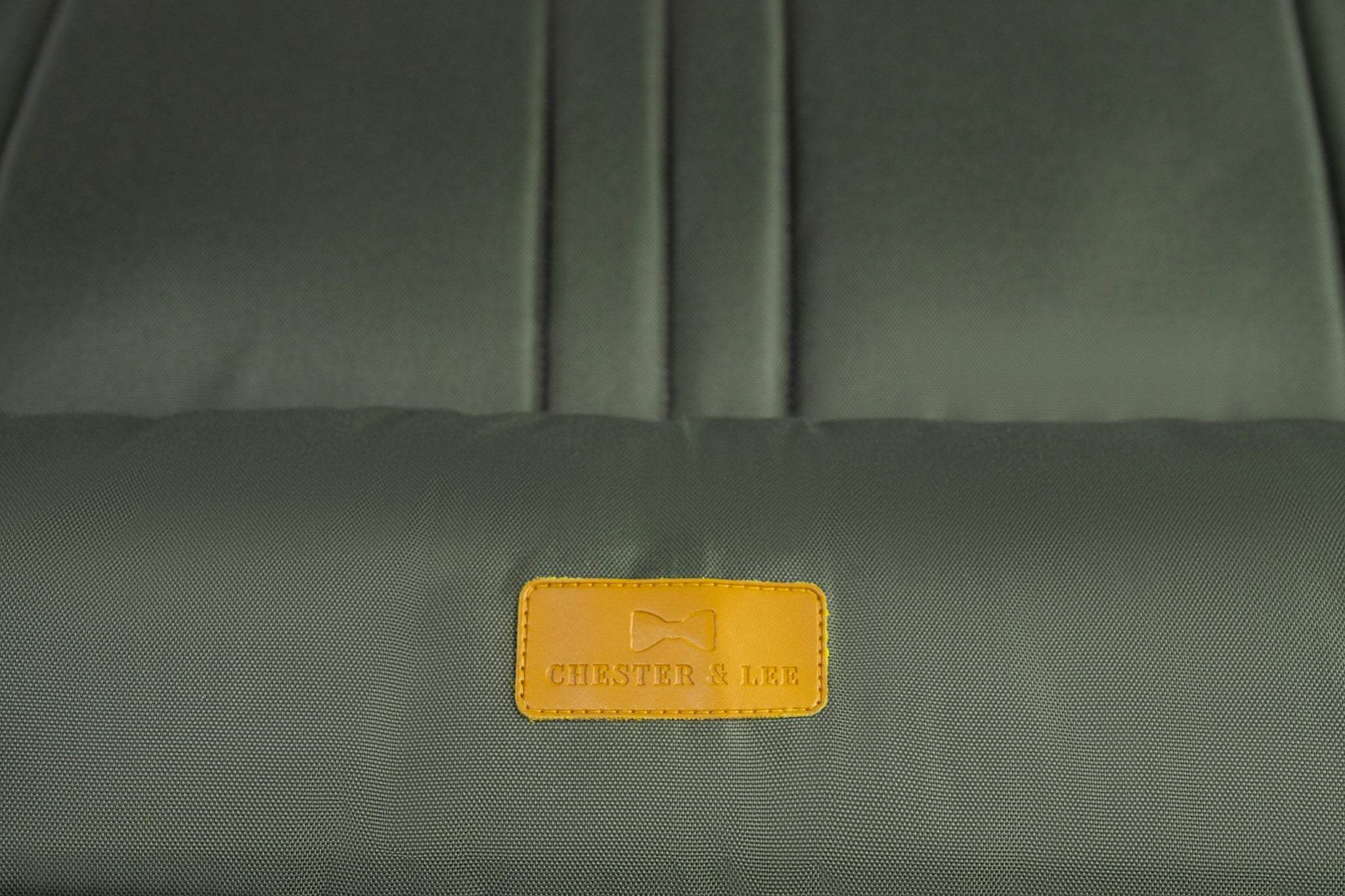 Chester & Lee | Waterproof Lounger Dog Bed Green - Chester & Lee - Flyclothing LLC