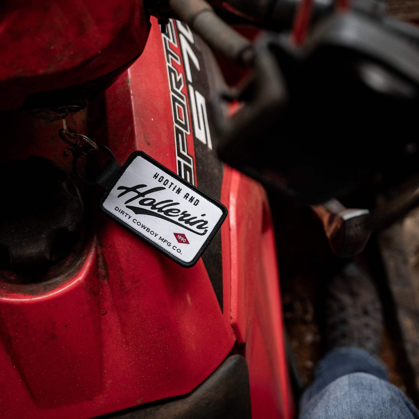 Hootin And Hollerin Flight Tag Keychain - DIRTY COWBOY USA - Flyclothing LLC