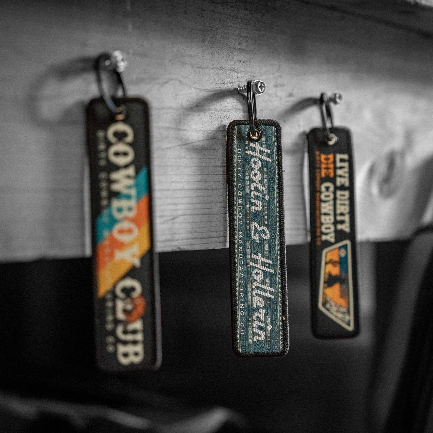 Hootin & Hollerin Flight Tag Keychain - DIRTY COWBOY USA - Flyclothing LLC