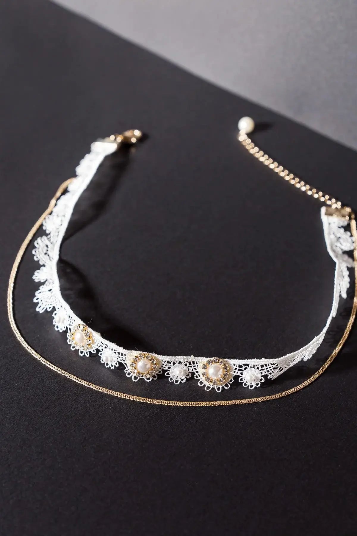MOON CRESCENT PEARLS CHOKER - Flying Tomato - Flyclothing LLC