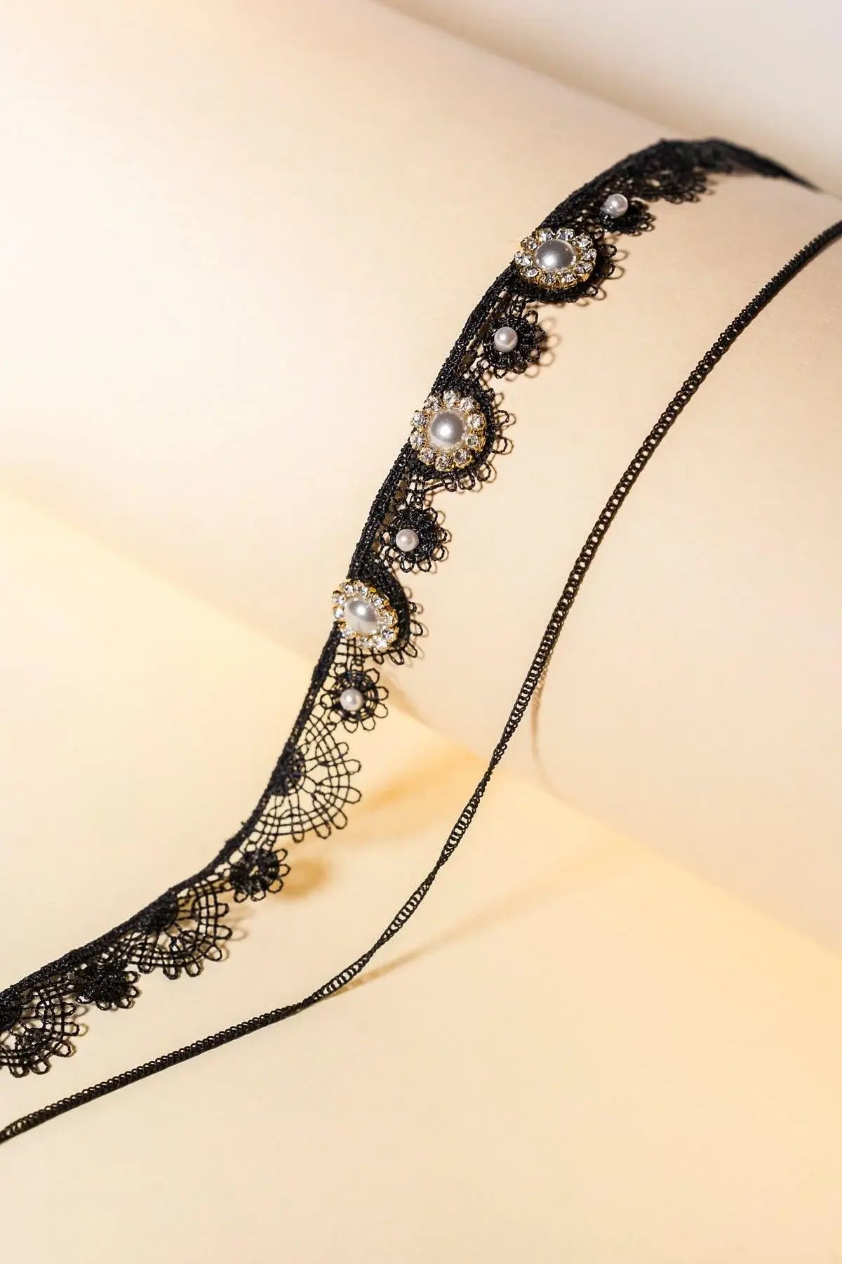 MOON CRESCENT PEARLS CHOKER - Flying Tomato - Flyclothing LLC