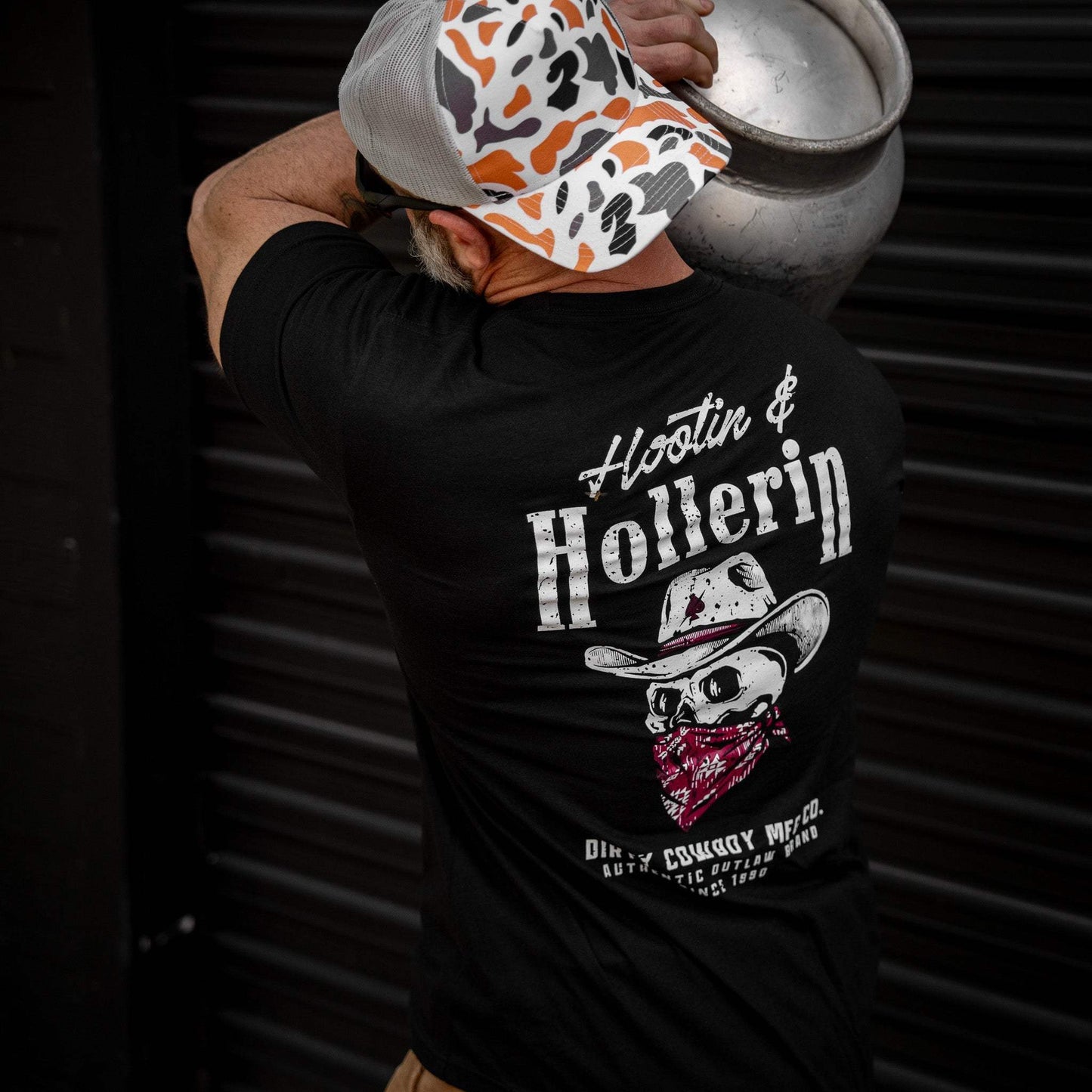 Hootin' And Hollern' Cowboy Skull Men's T-Shirt - DIRTY COWBOY USA - Flyclothing LLC