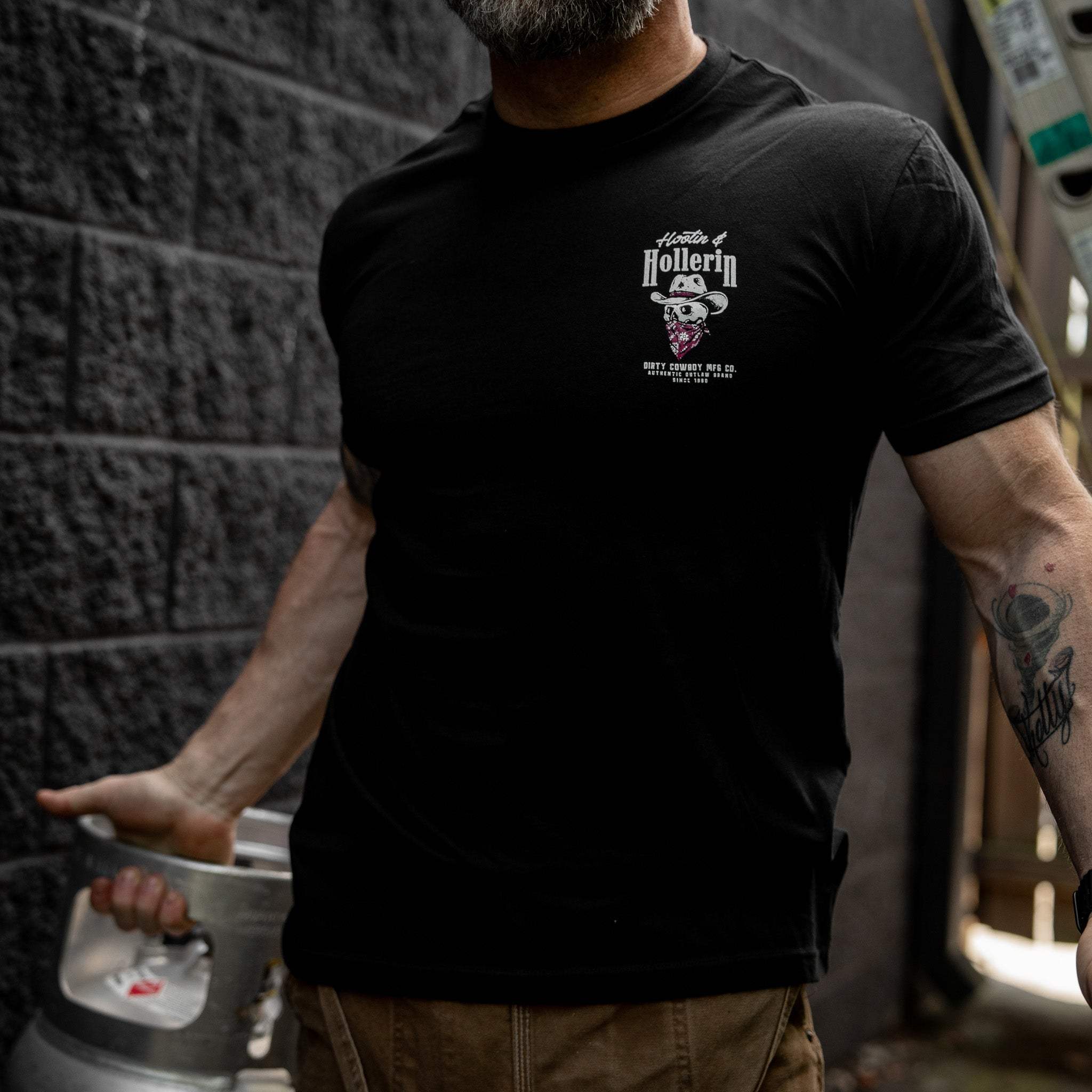 Hootin' And Hollern' Cowboy Skull Men's T-Shirt - DIRTY COWBOY USA - Flyclothing LLC