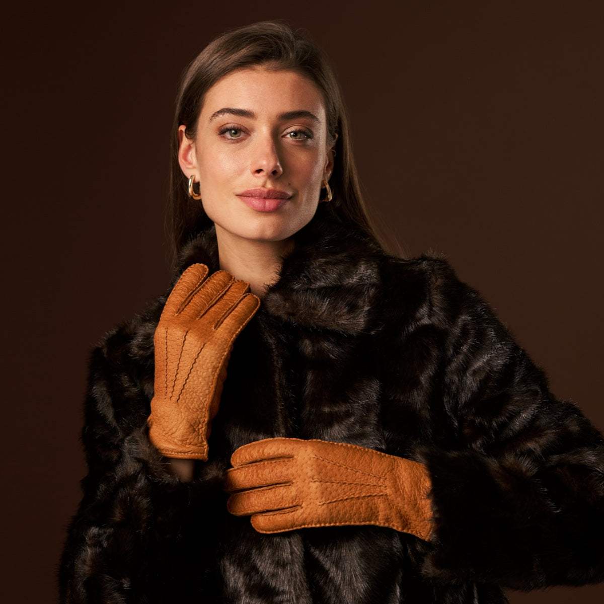 Donatella (brown) – Luxurious Italian peccary leather gloves with cashmere lining - Leather Gloves Online - Flyclothing LLC