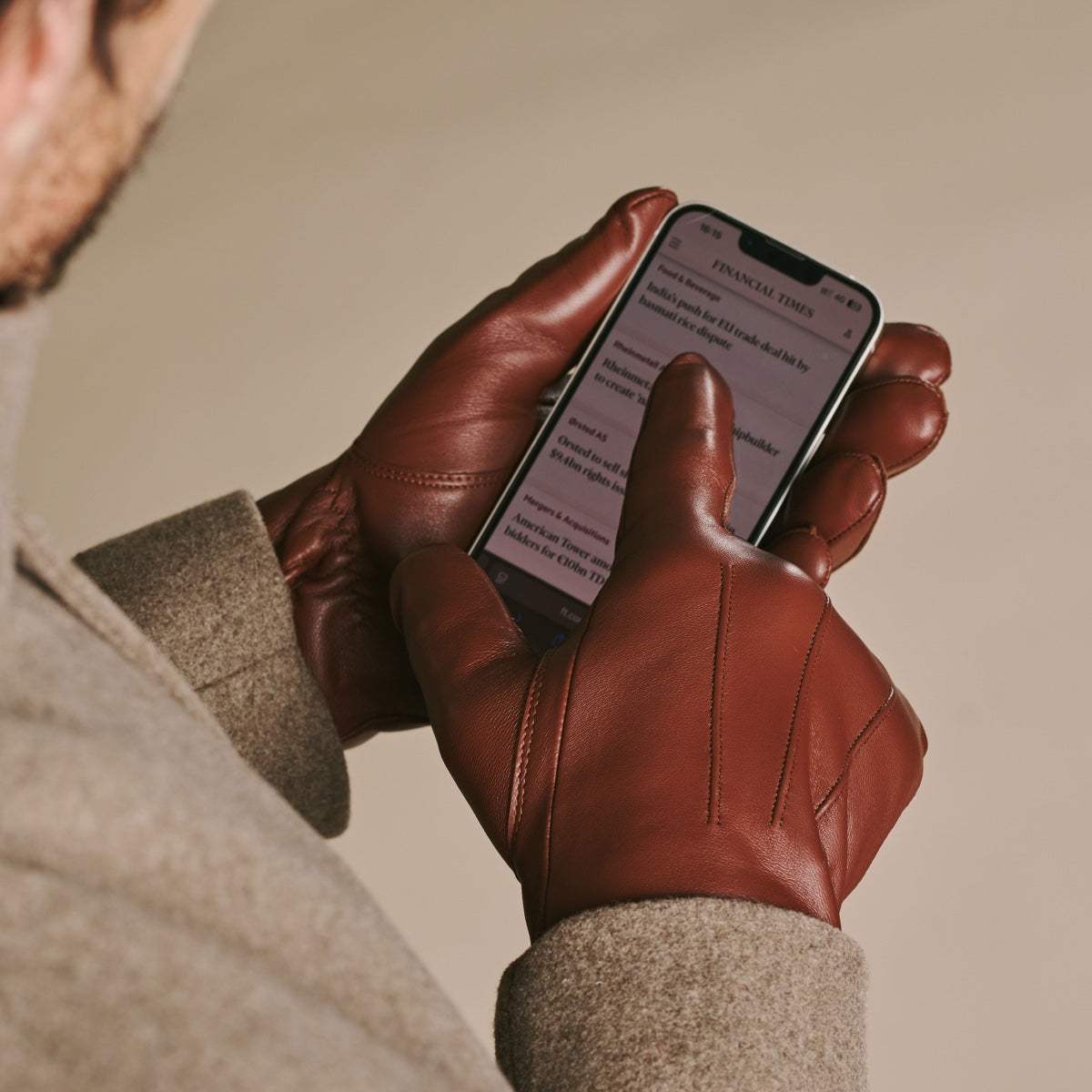 Ezra (brown) - Lambskin leather gloves with warm rabbit fur lining and touchscreen feature - Leather Gloves Online - Flyclothing LLC