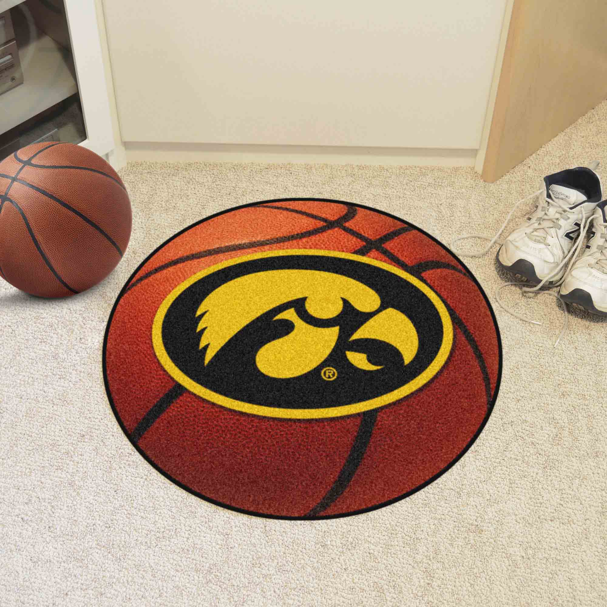Iowa Hawkeyes Basketball Rug - 27in. Diameter - Iowa