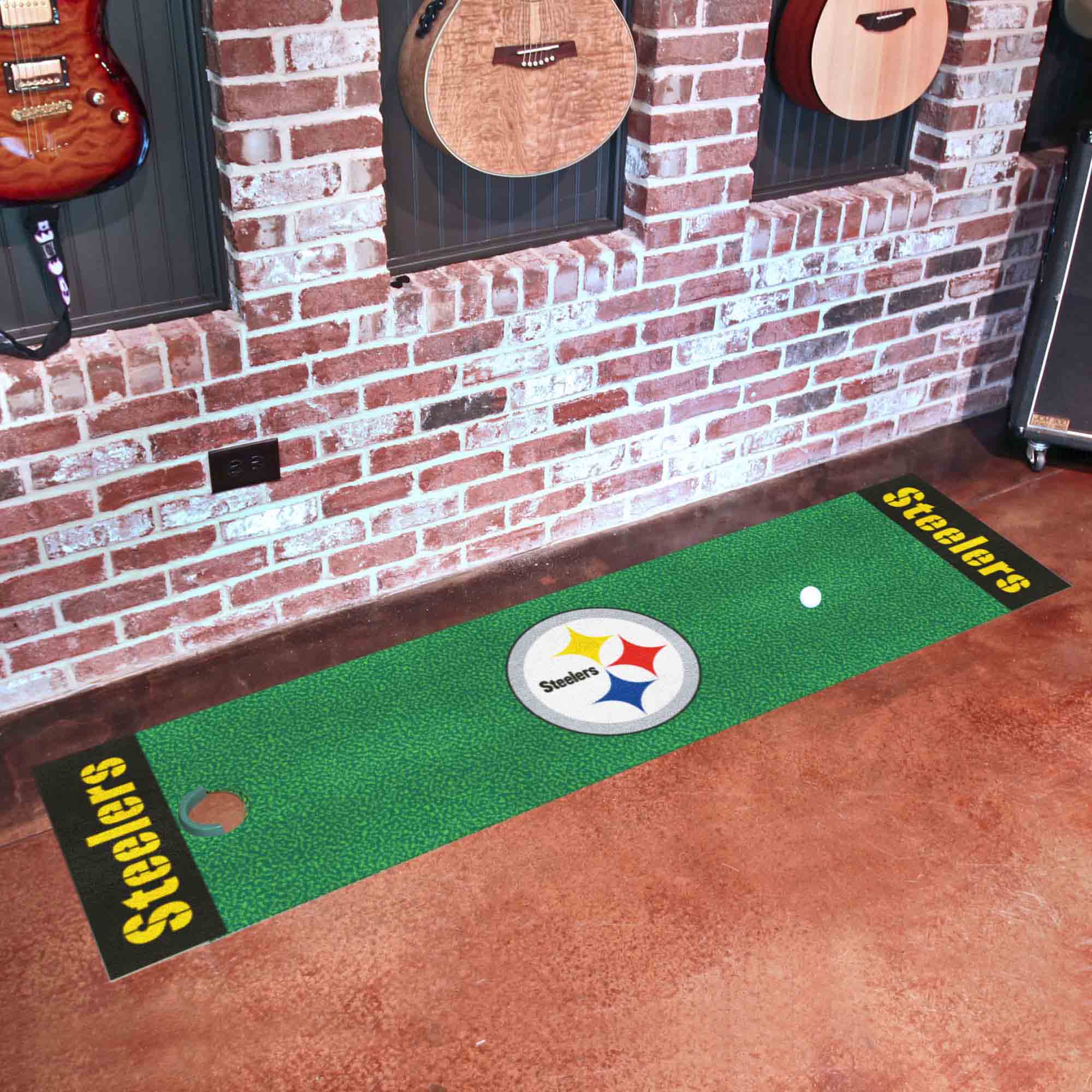 Pittsburgh Steelers Putting Green Mat - 1.5ft. x 6ft. - Pittsburgh Steelers