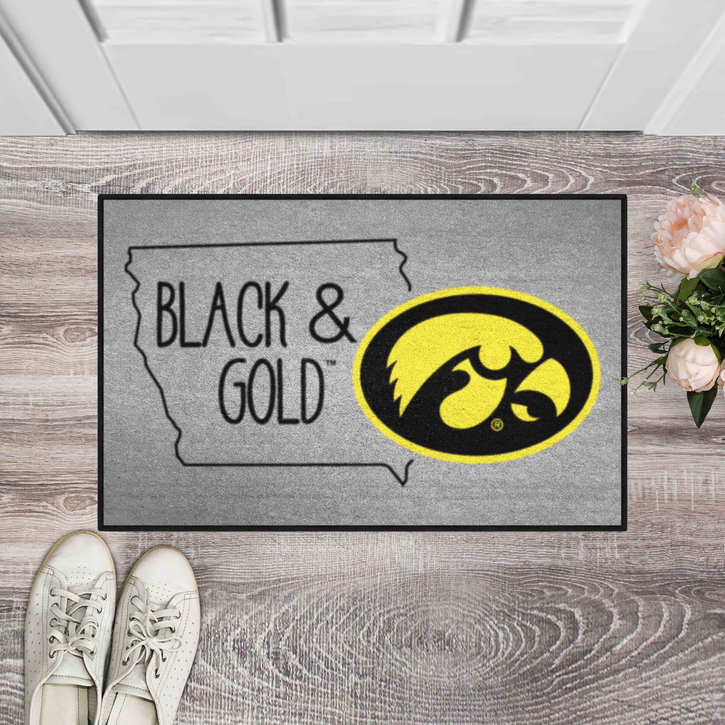 Iowa Hawkeyes Southern Style Starter Mat Accent Rug - 19in. x 30in. - Iowa