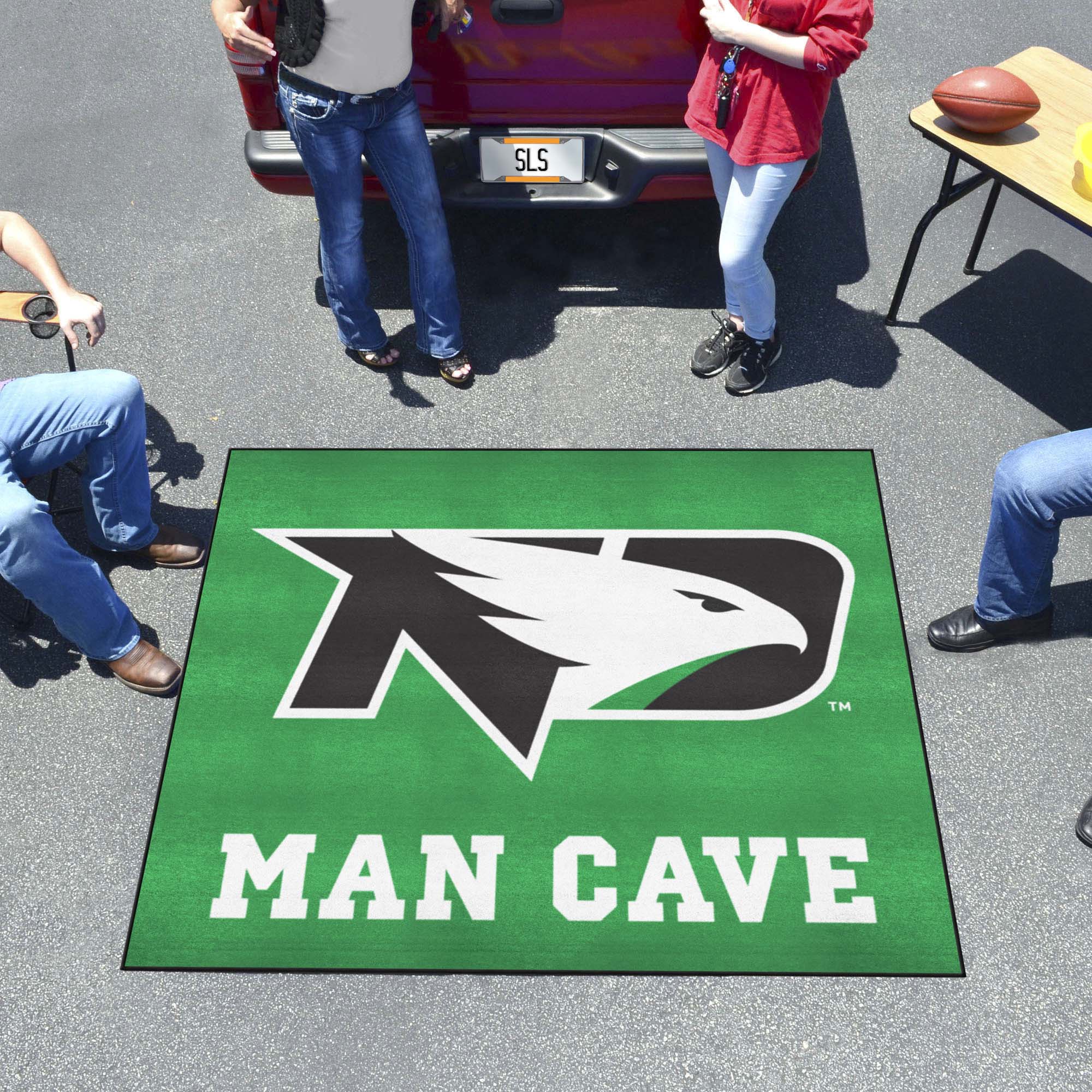 North Dakota Fighting Hawks Man Cave Tailgater Rug - 5ft. x 6ft. - North Dakota