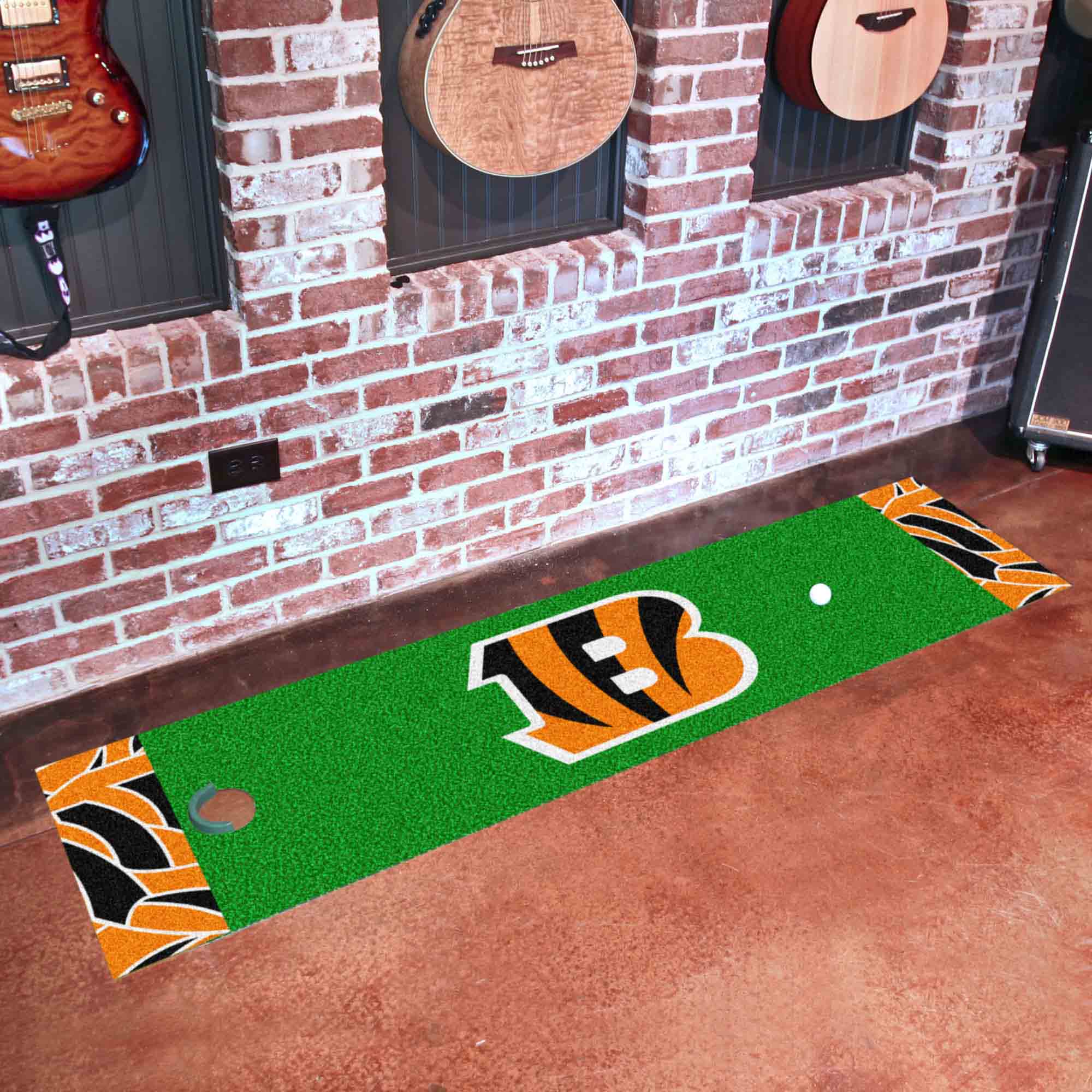 Cincinnati Bengals Putting Green Mat - 1.5ft. x 6ft. - Cincinnati Bengals