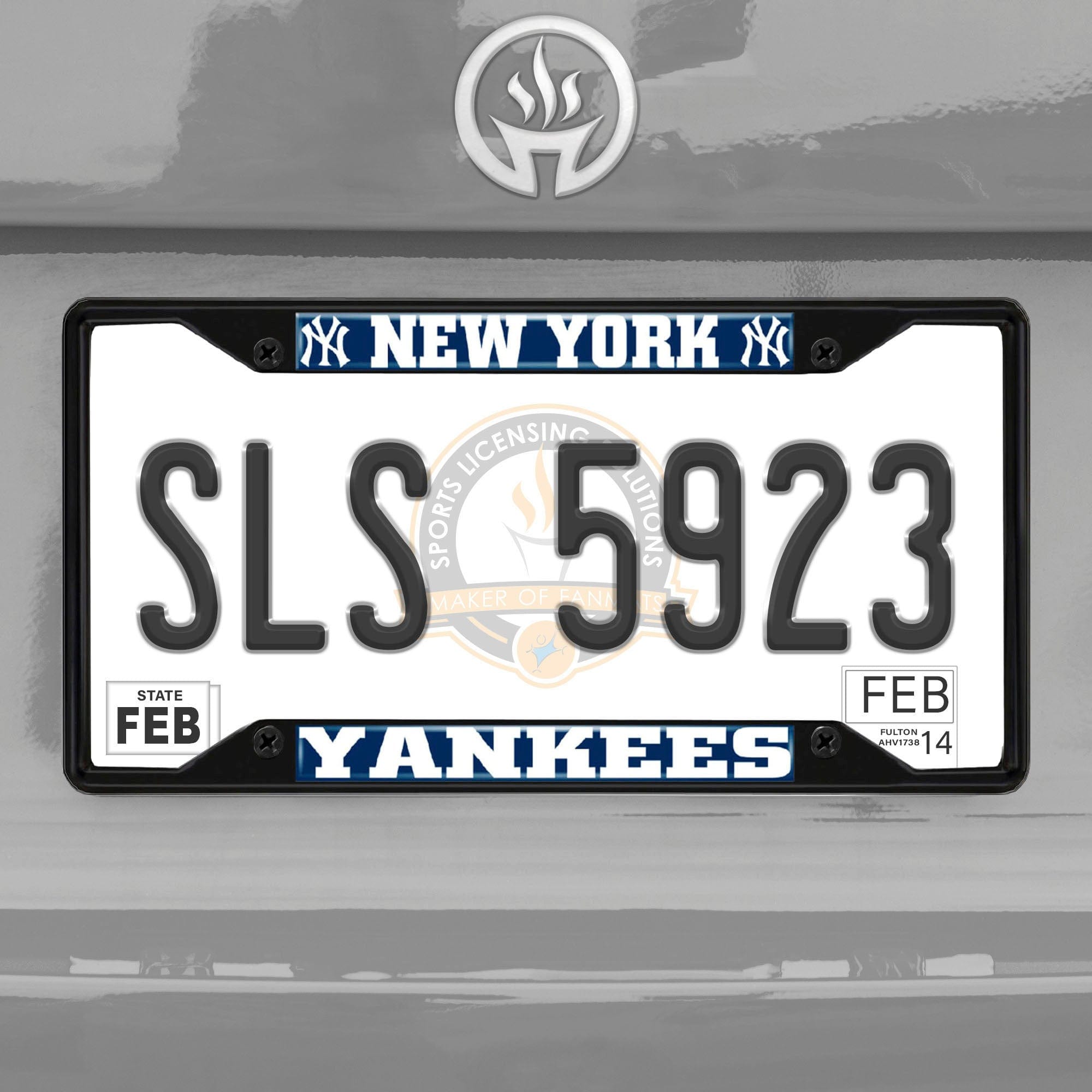 New York Yankees Metal License Plate Frame Black Finish - New York Yankees