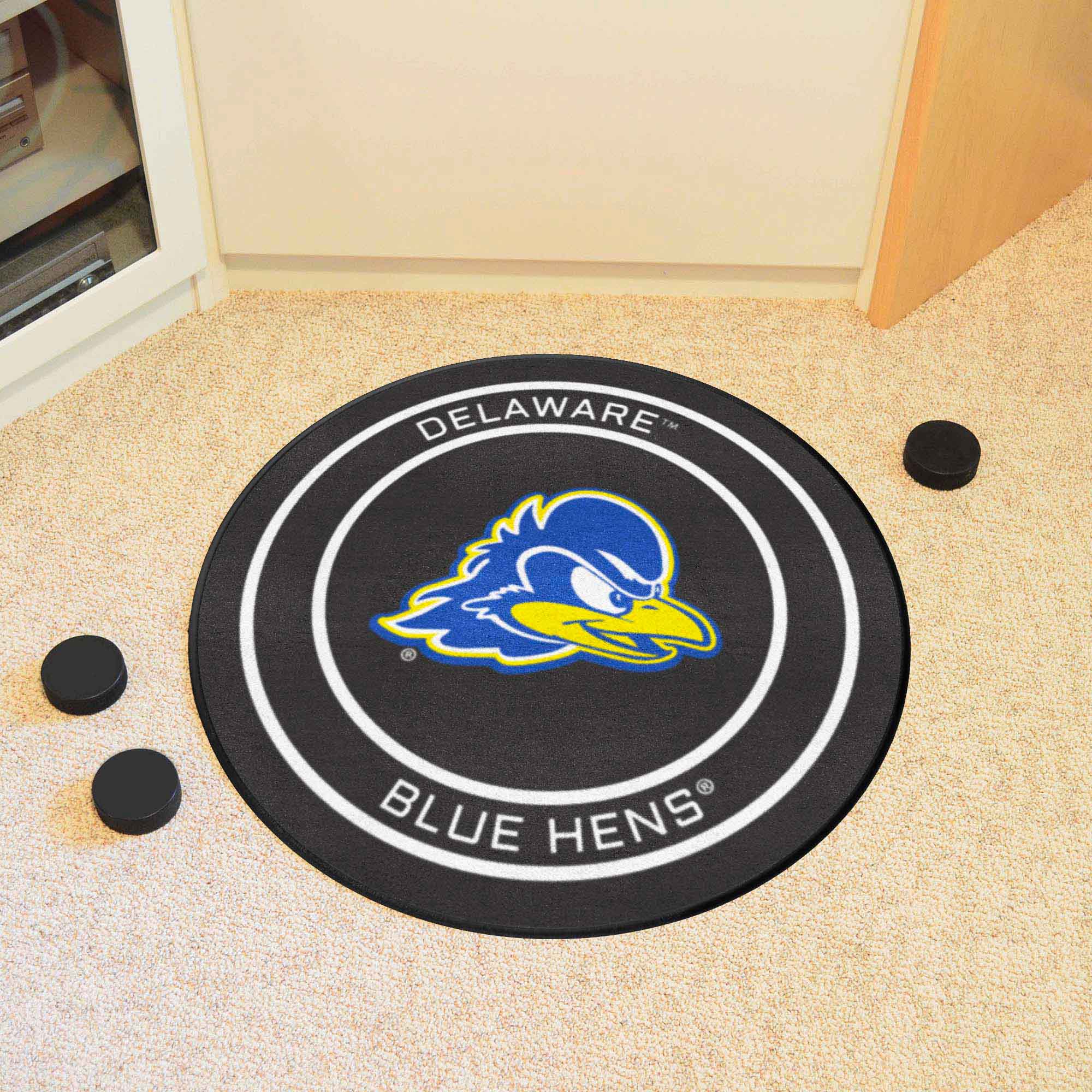 Delaware Hockey Puck Rug - 27in. Diameter - Delaware