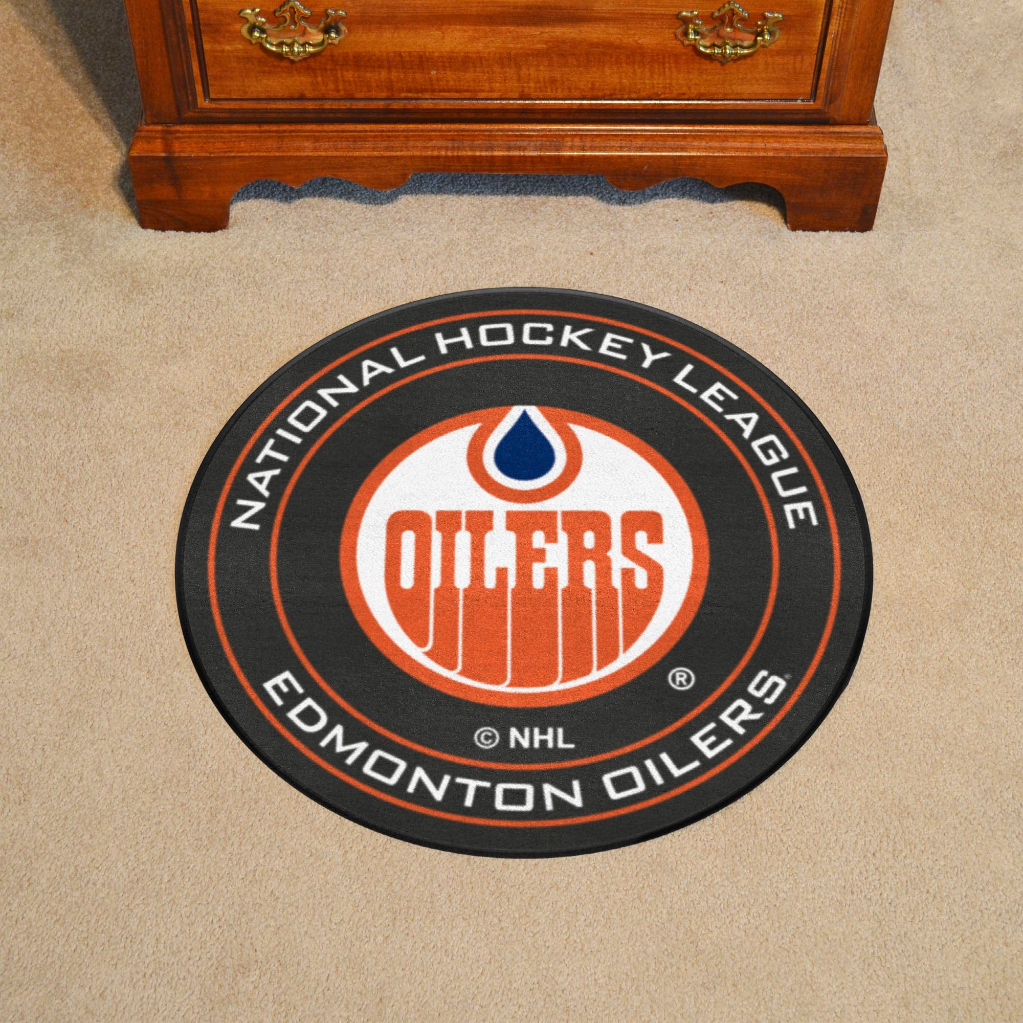NHLRETRO Edmonton Oilers Hockey Puck Rug - 27in. Diameter - Edmonton Oilers