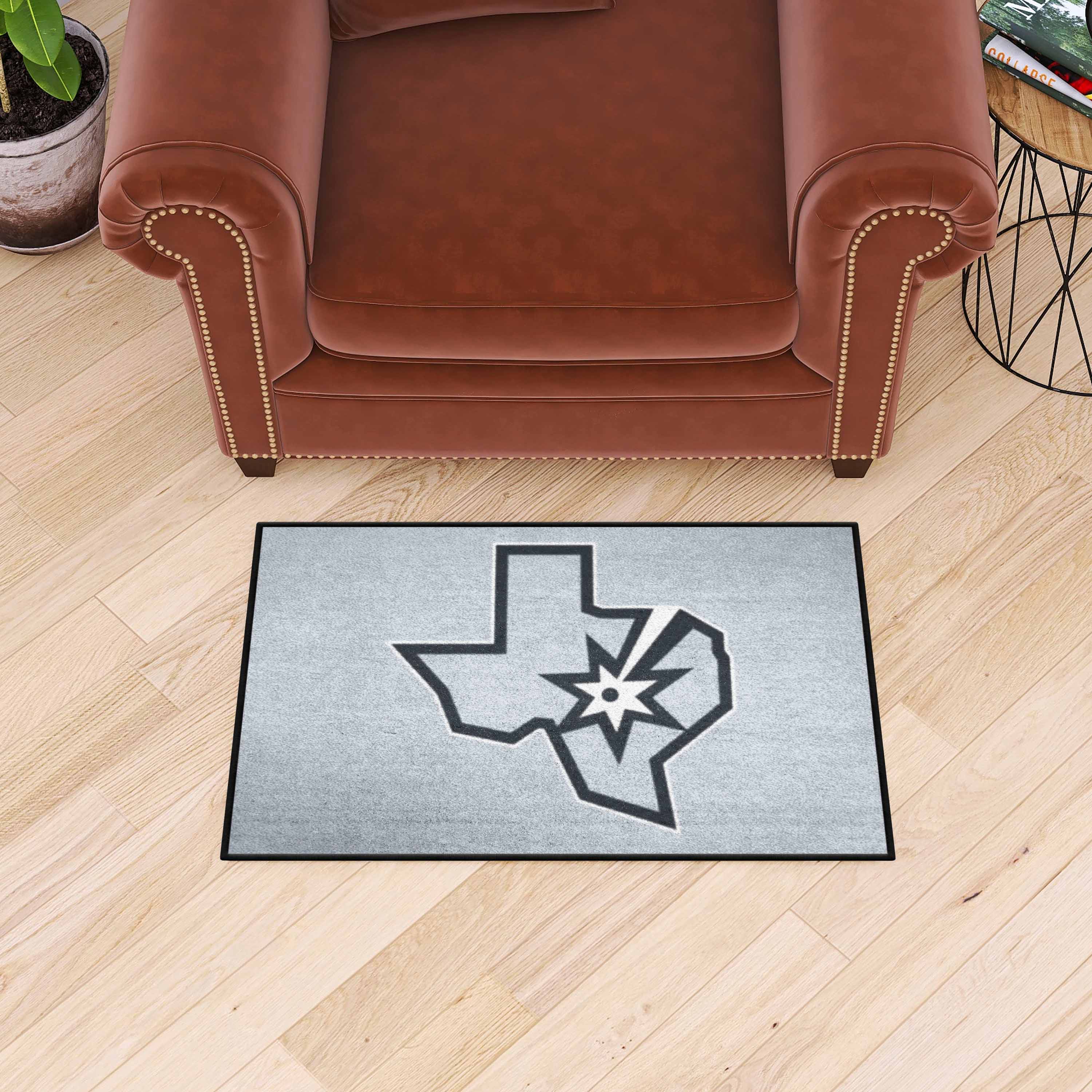 San Antonio Spurs Starter Mat Accent Rug - 19in. x 30in. - San Antonio Spurs