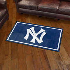 New York Yankees 3ft. x 5ft. Plush Area Rug - Retro Collection - New York Yankees