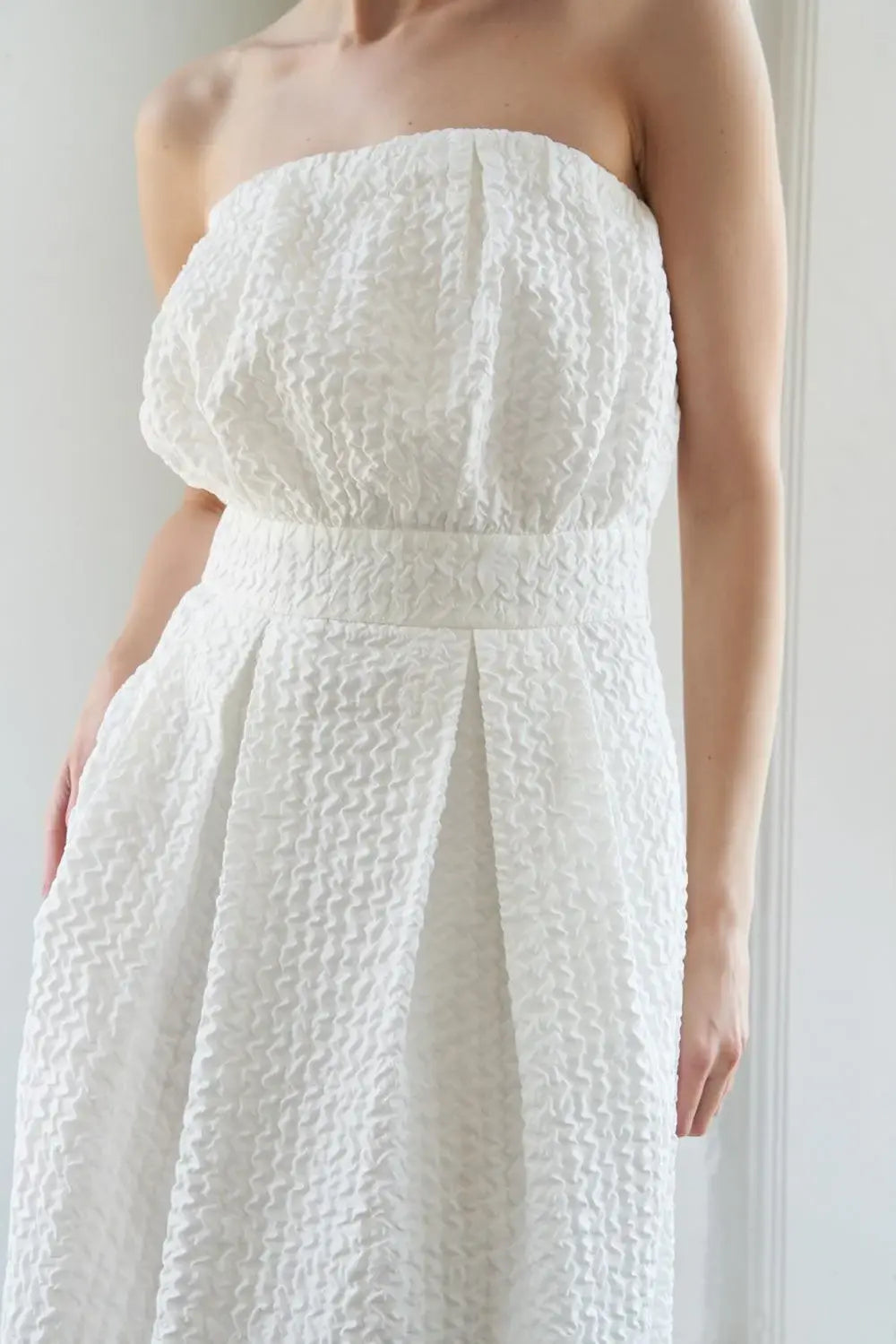 IN DOLLY WE TRUST WOVEN MIDI DRESS - Flying Tomato - Flyclothing LLC