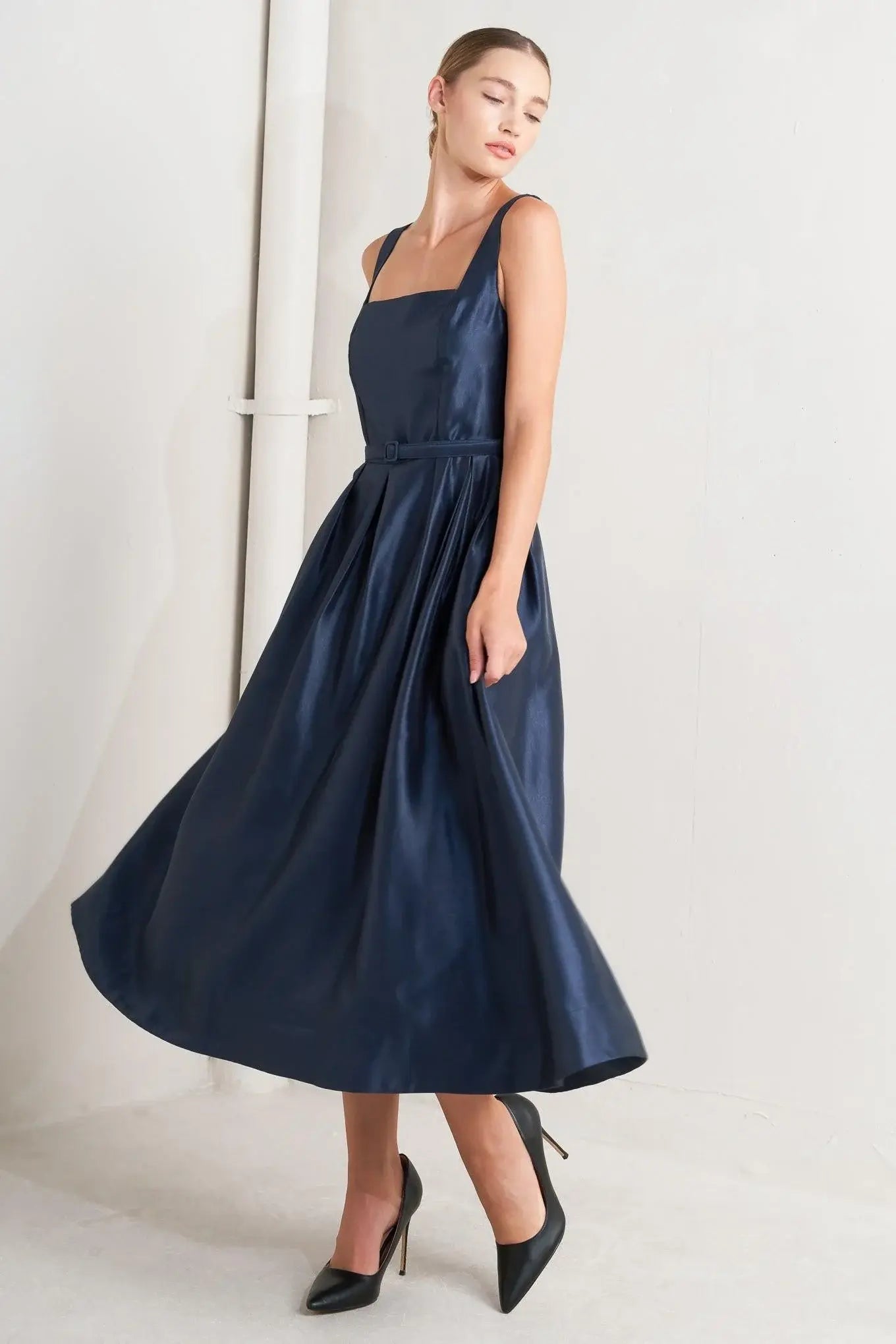 FEMME SILHOUETTE WOVEN MIDI DRESS - Flying Tomato - Flyclothing LLC