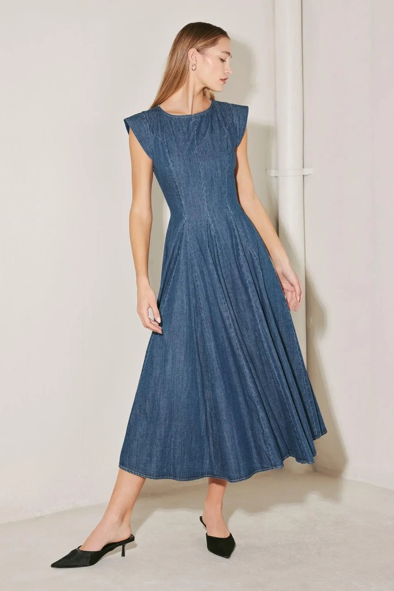 TIMELESS BLUE FORM DENIM MIDI DRESS - Flying Tomato - Flyclothing LLC