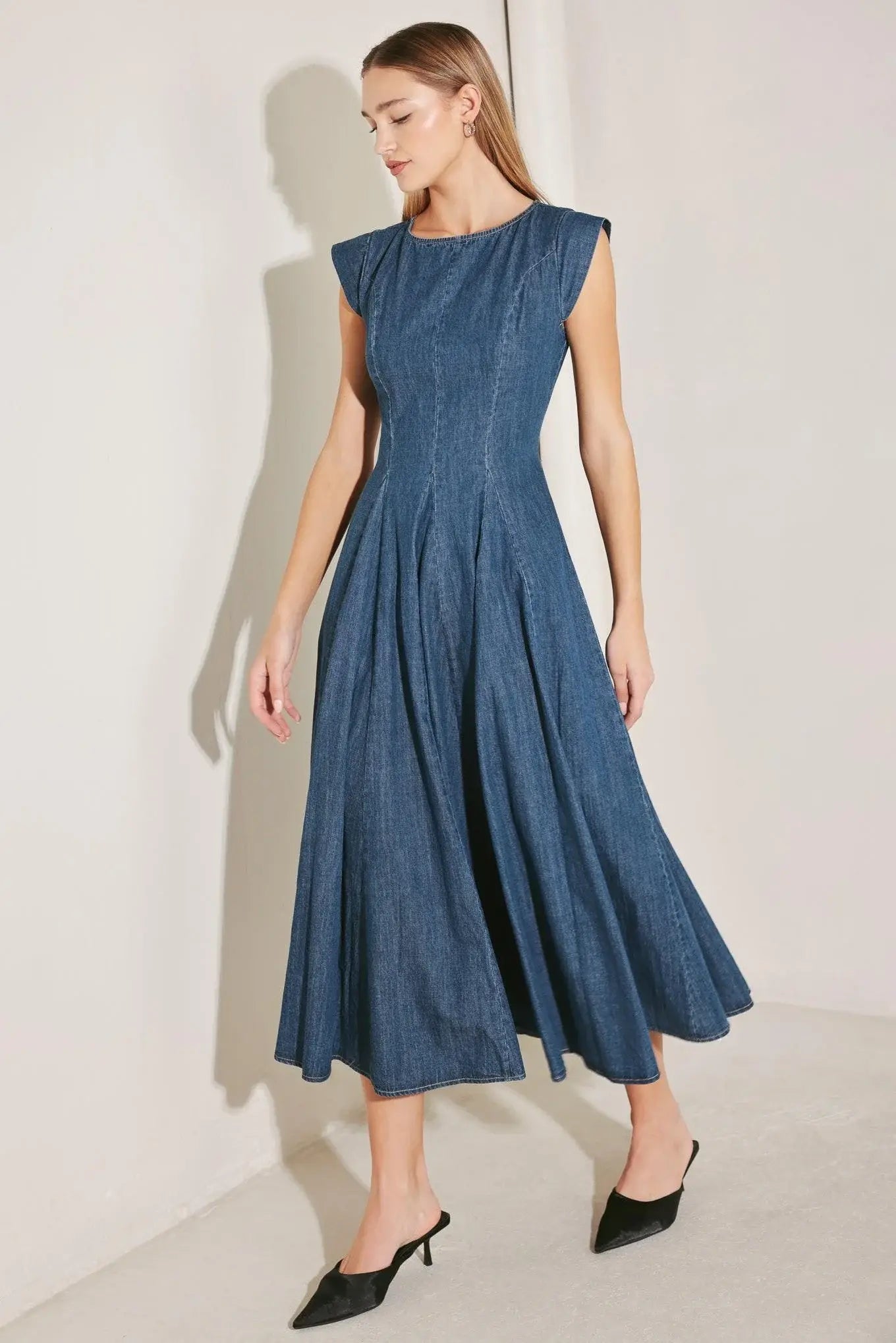 TIMELESS BLUE FORM DENIM MIDI DRESS - Flying Tomato - Flyclothing LLC