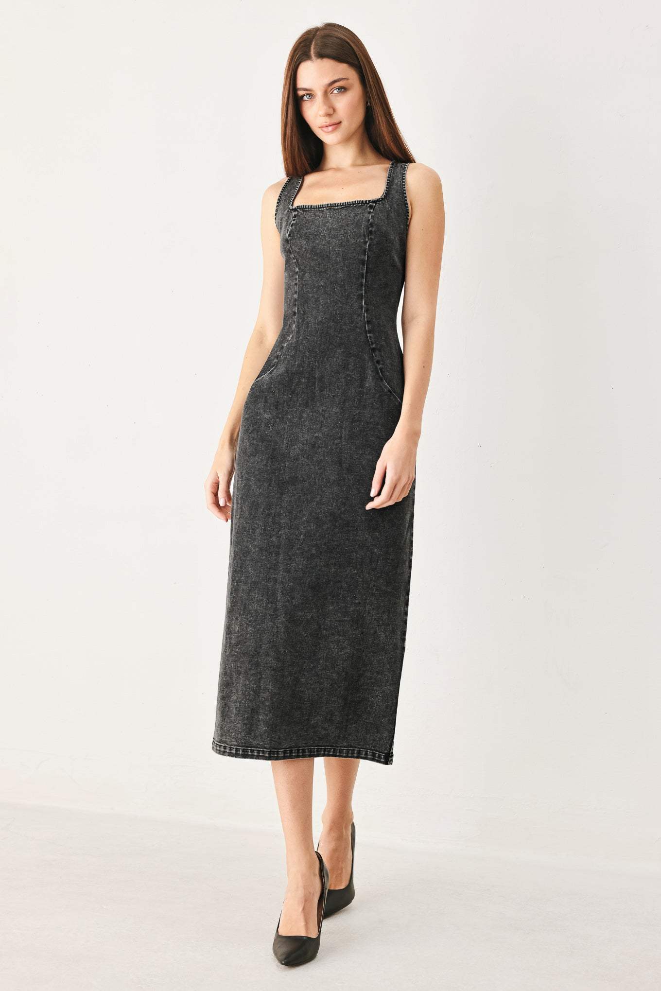URBAN CHIC DENIM MIDI DRESS