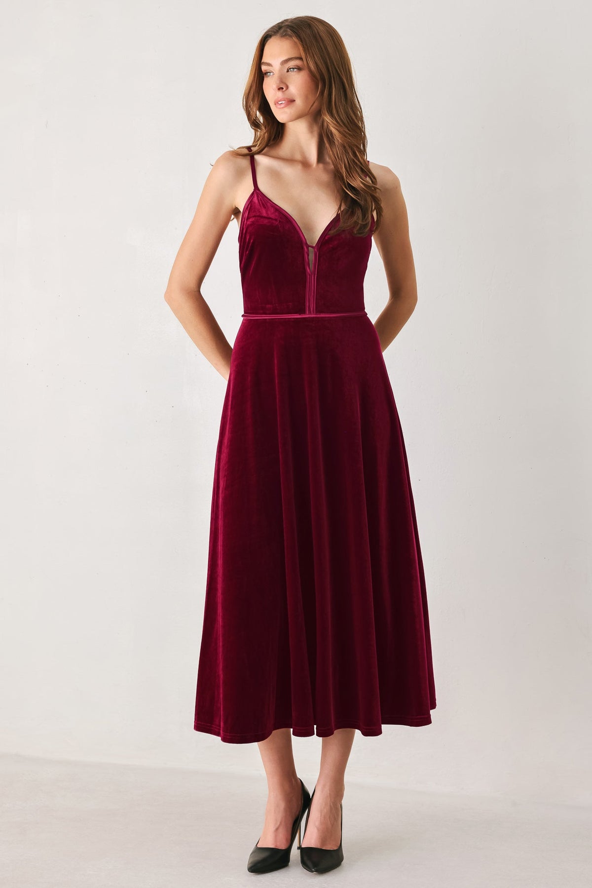 BURGUNDY KISS VELVET SWEETHEART KEYHOLE MIDI DRESS - Flying Tomato - Flyclothing LLC