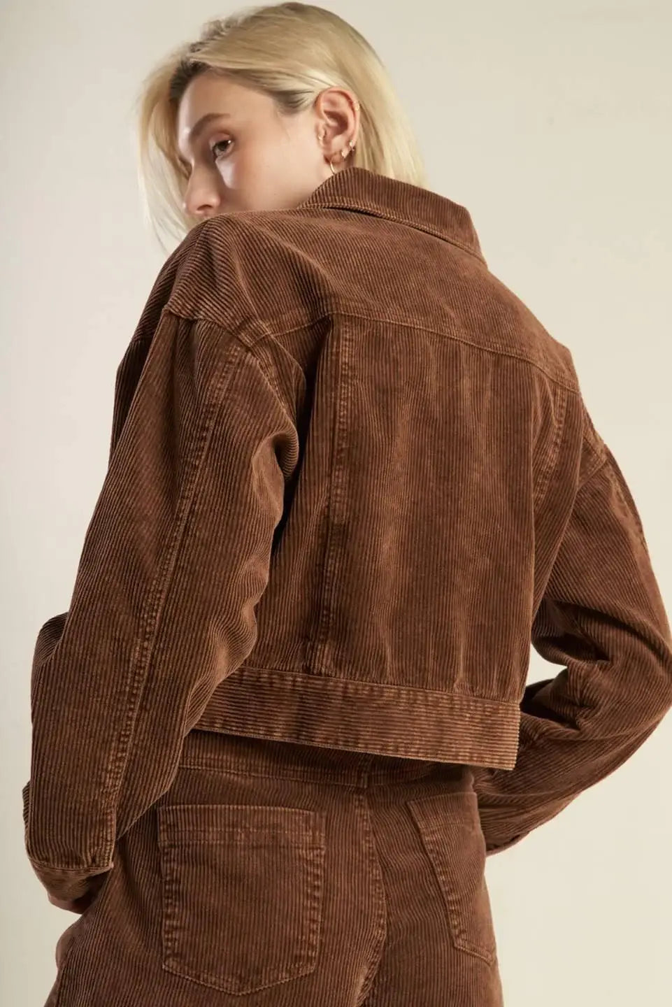 ESCAPING REALITY CORDUROY JACKET - Flying Tomato - Flyclothing LLC