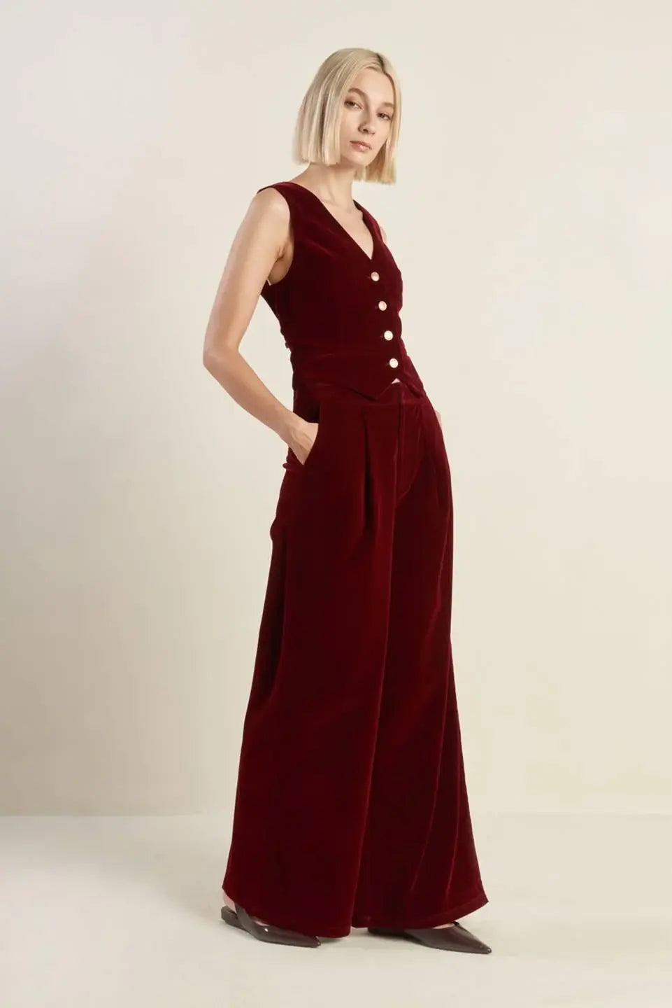 COY CHARM VELVET VEST - Flying Tomato - Flyclothing LLC