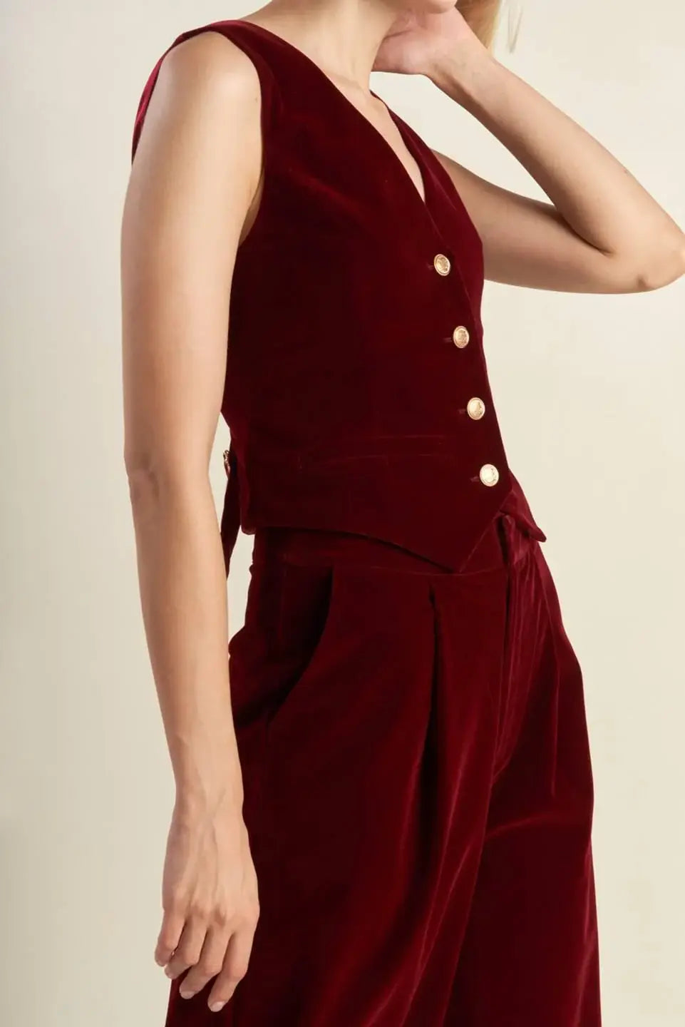 COY CHARM VELVET VEST - Flying Tomato - Flyclothing LLC