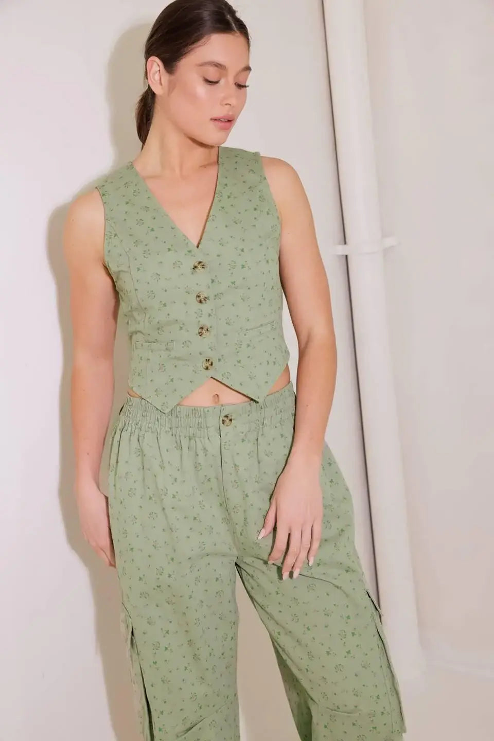 DRIFTING CURRENTS OLIVE WOVEN VEST - Flying Tomato - Flyclothing LLC