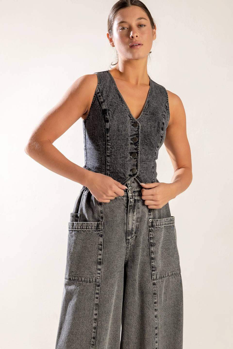 EXPLORING THE CITY DENIM VEST - Flying Tomato - Flyclothing LLC