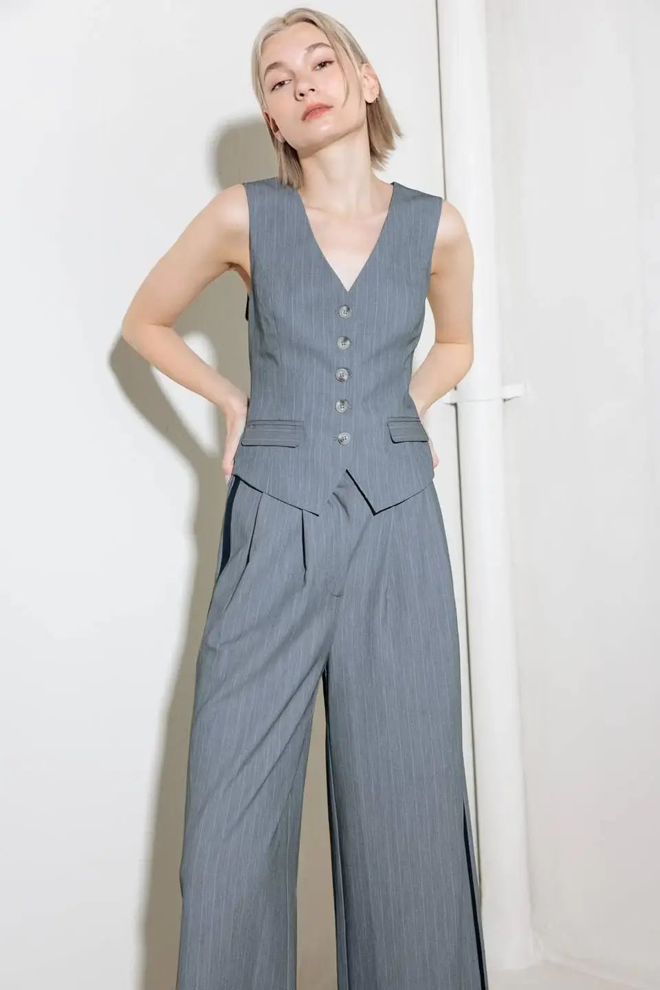 SMILE BRIGHT IN GREY WOVEN VEST - Flying Tomato - Flyclothing LLC