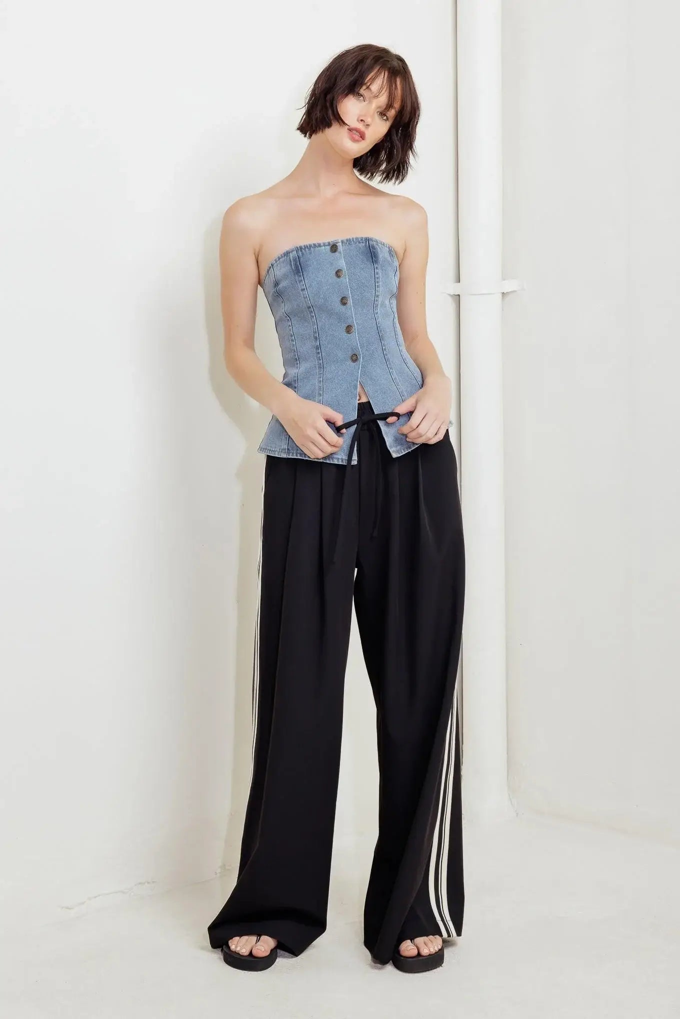 STITCHED SILHOUETTE DENIM TOP - Flying Tomato - Flyclothing LLC