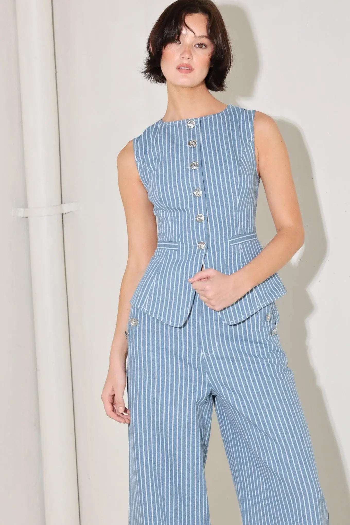 PINSTRIPE PRESTIGE WOVEN VEST - Flying Tomato - Flyclothing LLC