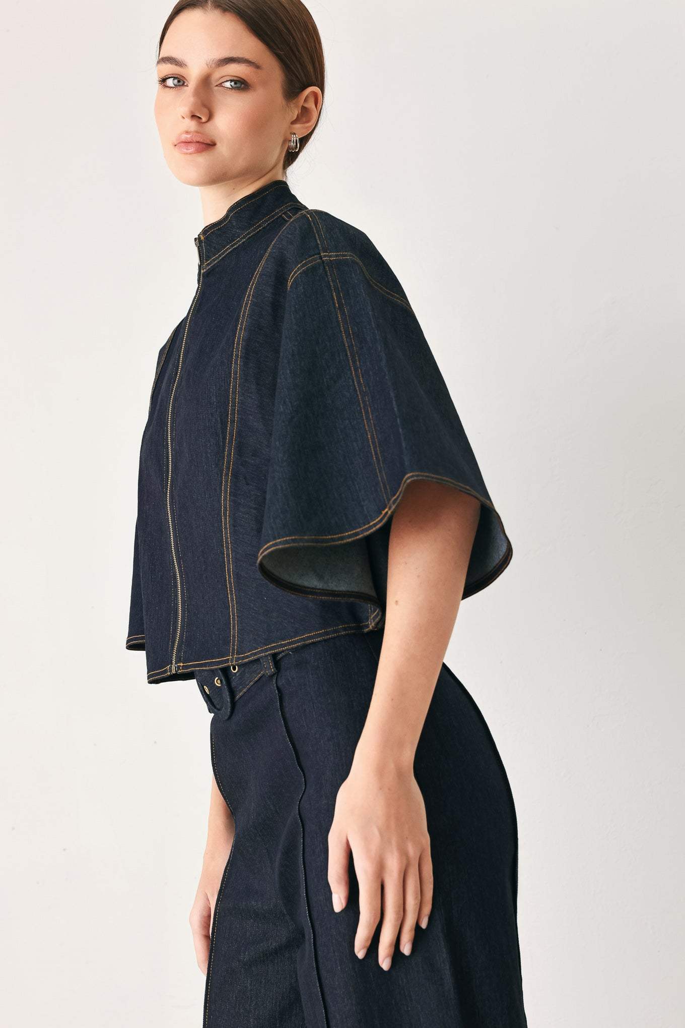 URBAN STITCH WIDE SLEEVE DENIM CAPELET TOP