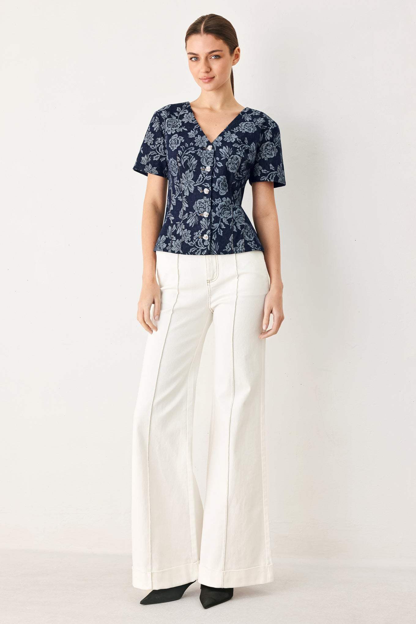 ROSETTE FLORAL WOVEN JACQUARD TOP