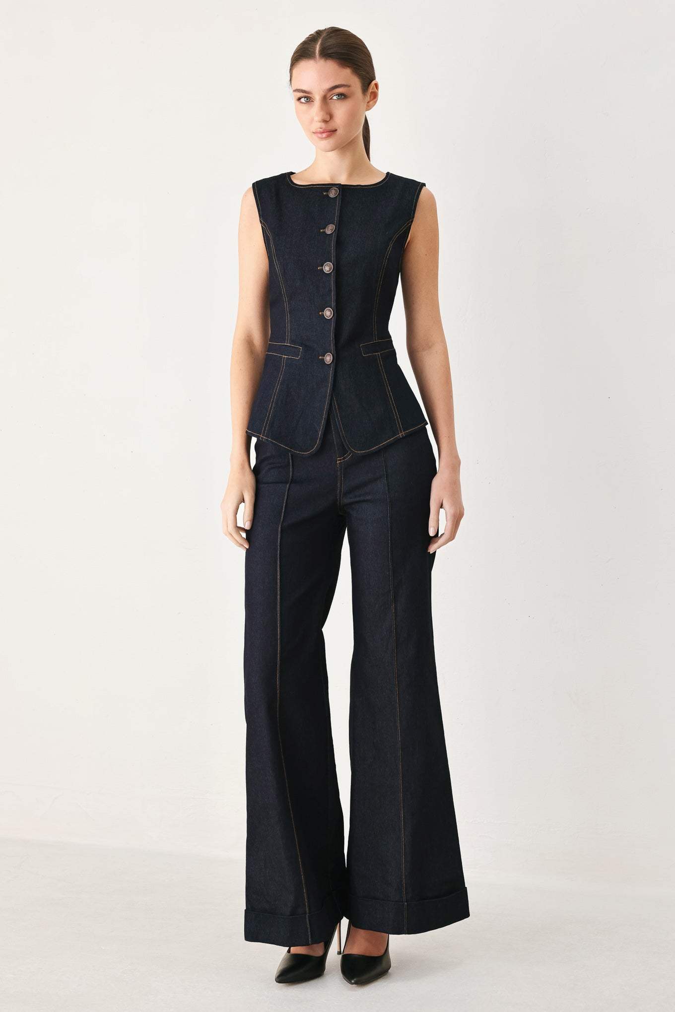 CONTRAST STITCH DENIM VEST
