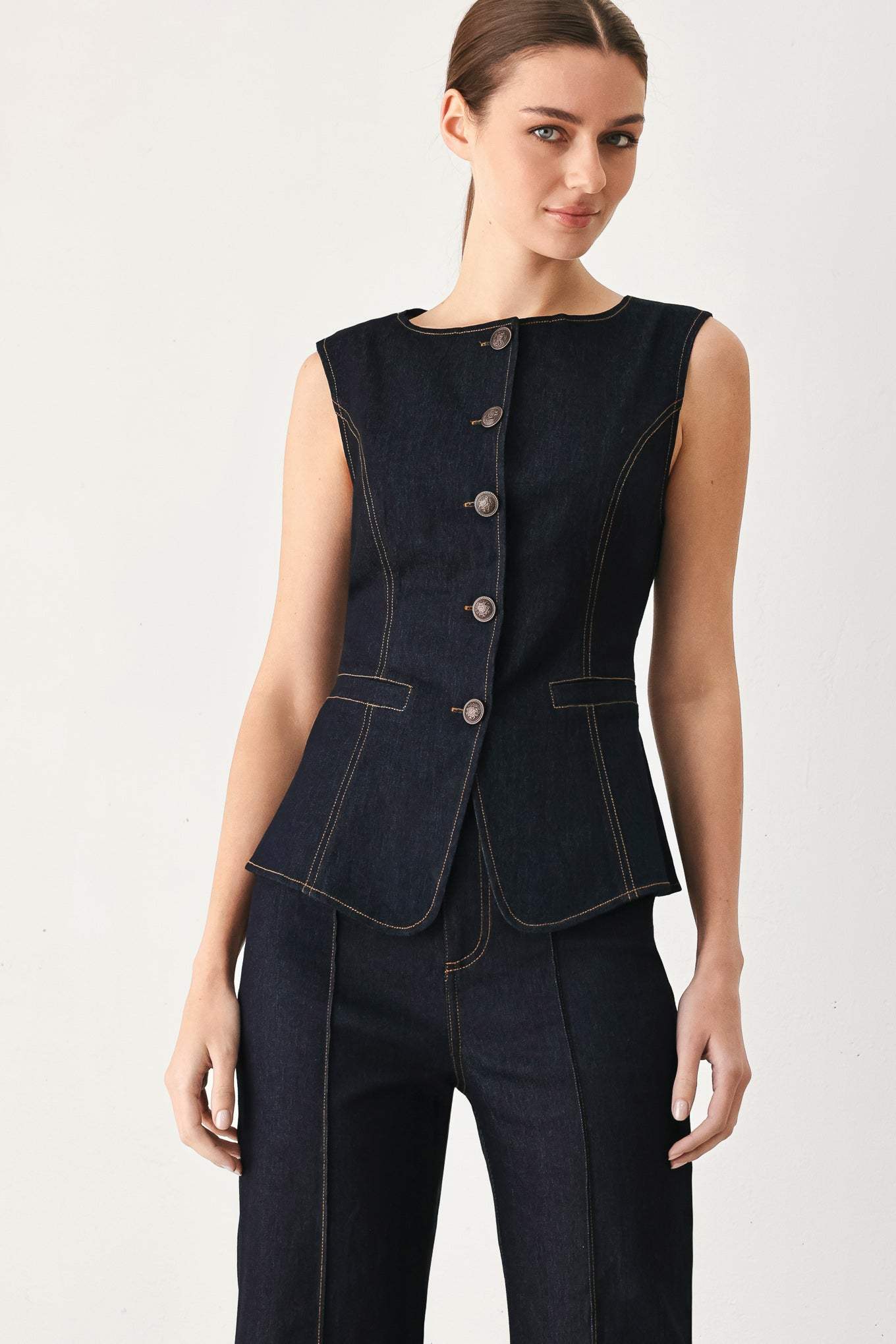 CONTRAST STITCH DENIM VEST