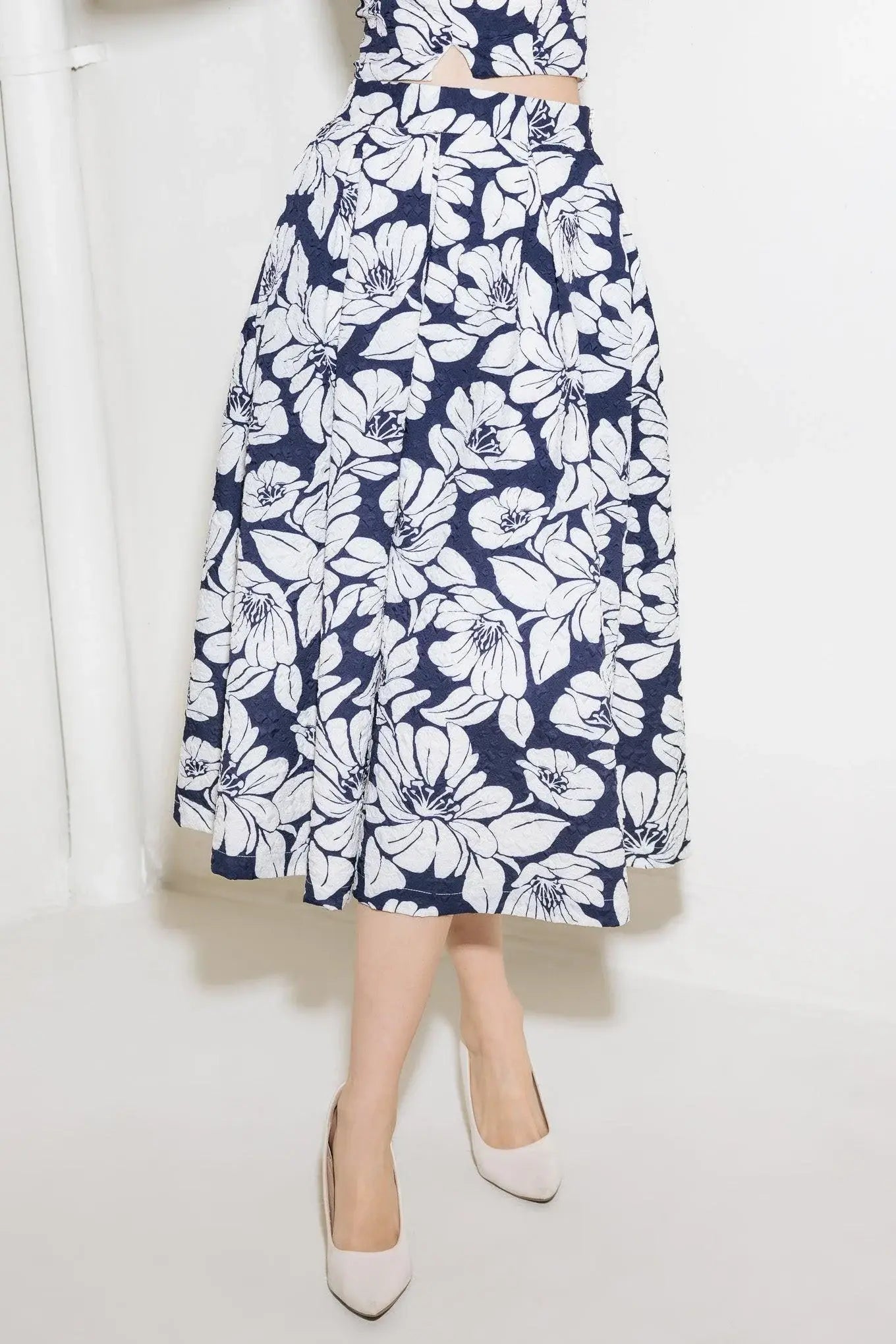 PLAIN OPTIMISM NAVY WOVEN MIDI SKIRT - Flying Tomato - Flyclothing LLC