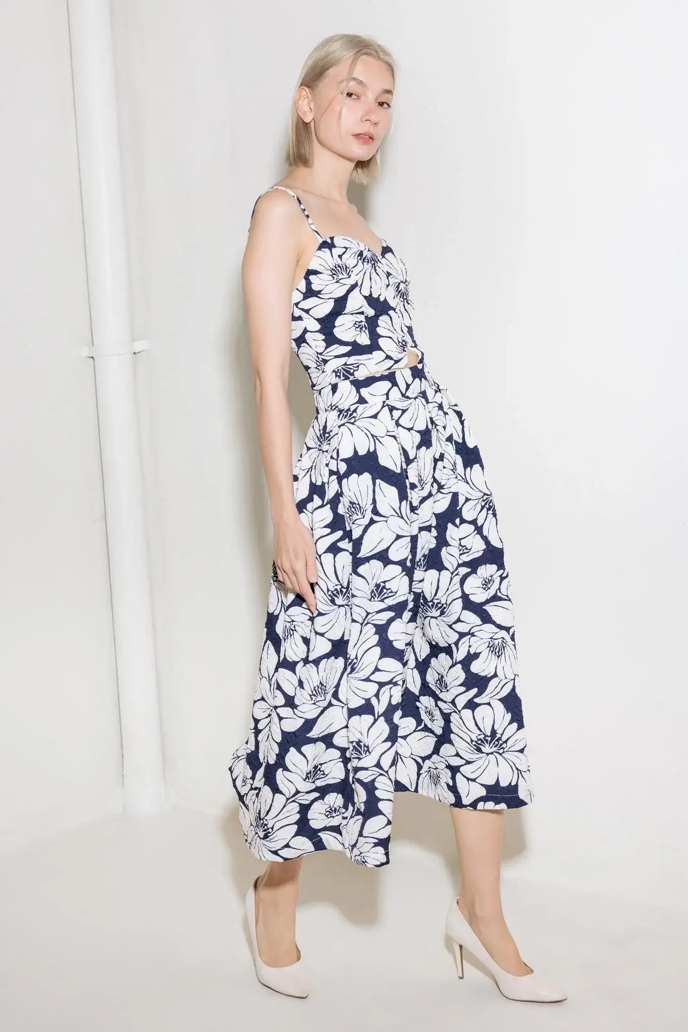 PLAIN OPTIMISM NAVY WOVEN MIDI SKIRT - Flying Tomato - Flyclothing LLC