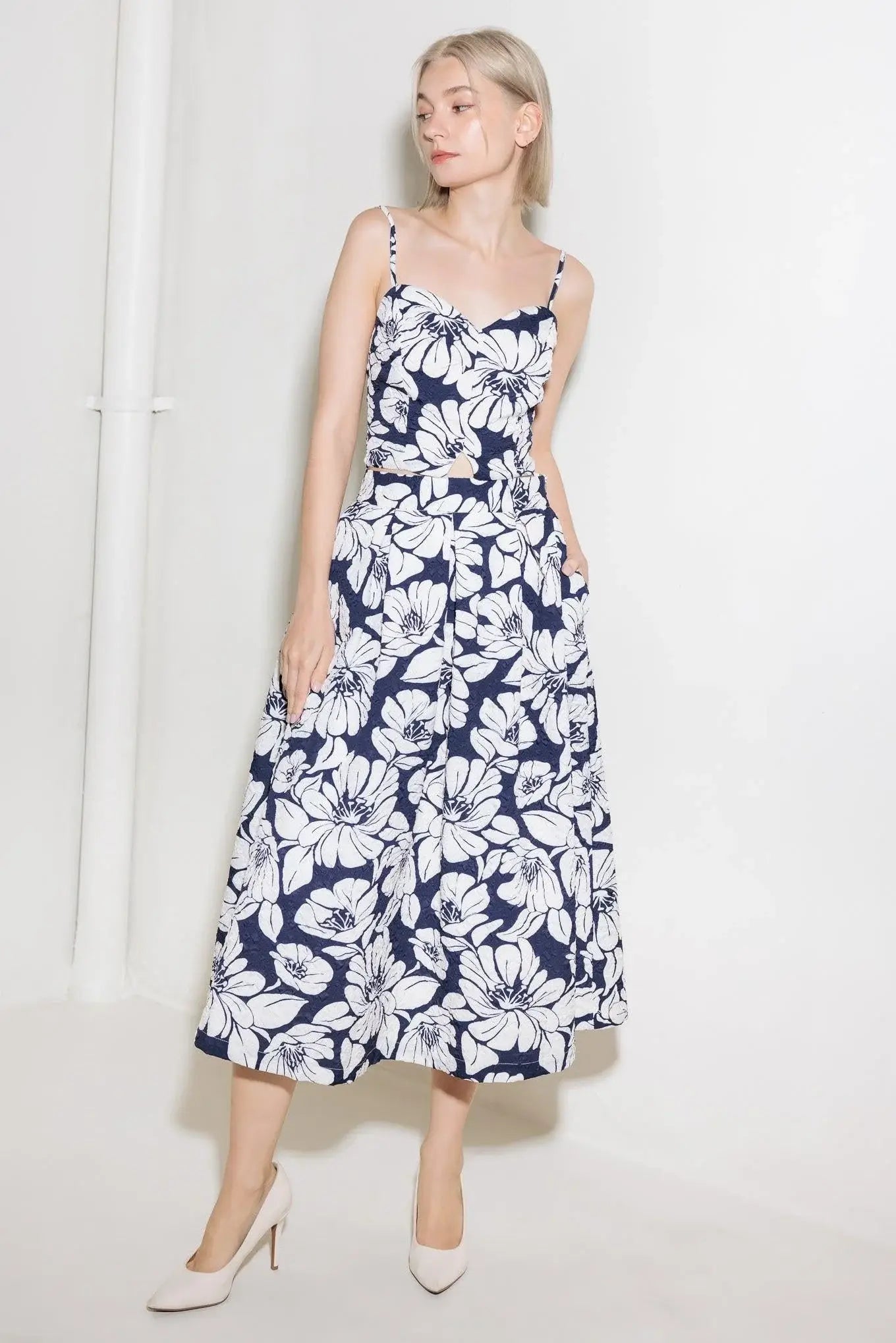 PLAIN OPTIMISM NAVY WOVEN MIDI SKIRT - Flying Tomato - Flyclothing LLC