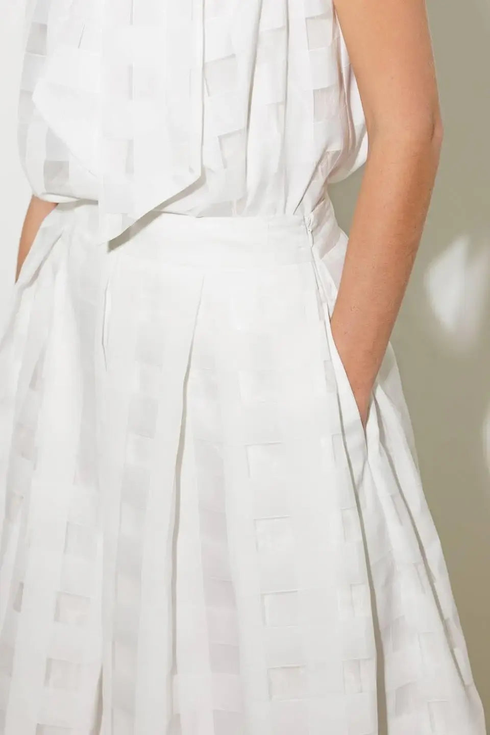 LIVE FOR US WHITE ORGANZA MIDI SKIRT - Flying Tomato - Flyclothing LLC